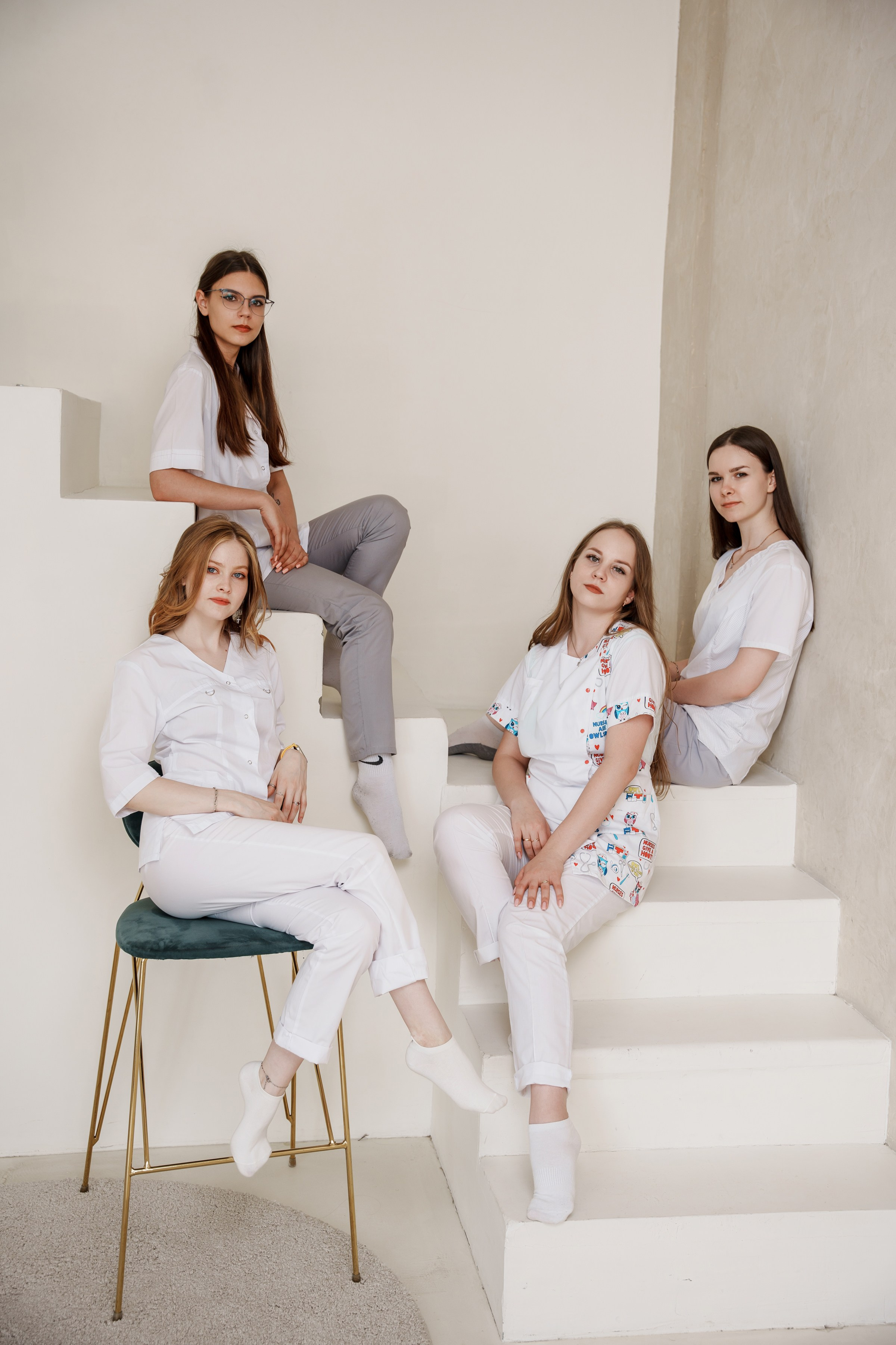 Выпускники мед колледжа — сьемка в студии. Ольга Плаксина фотограф в Саратове