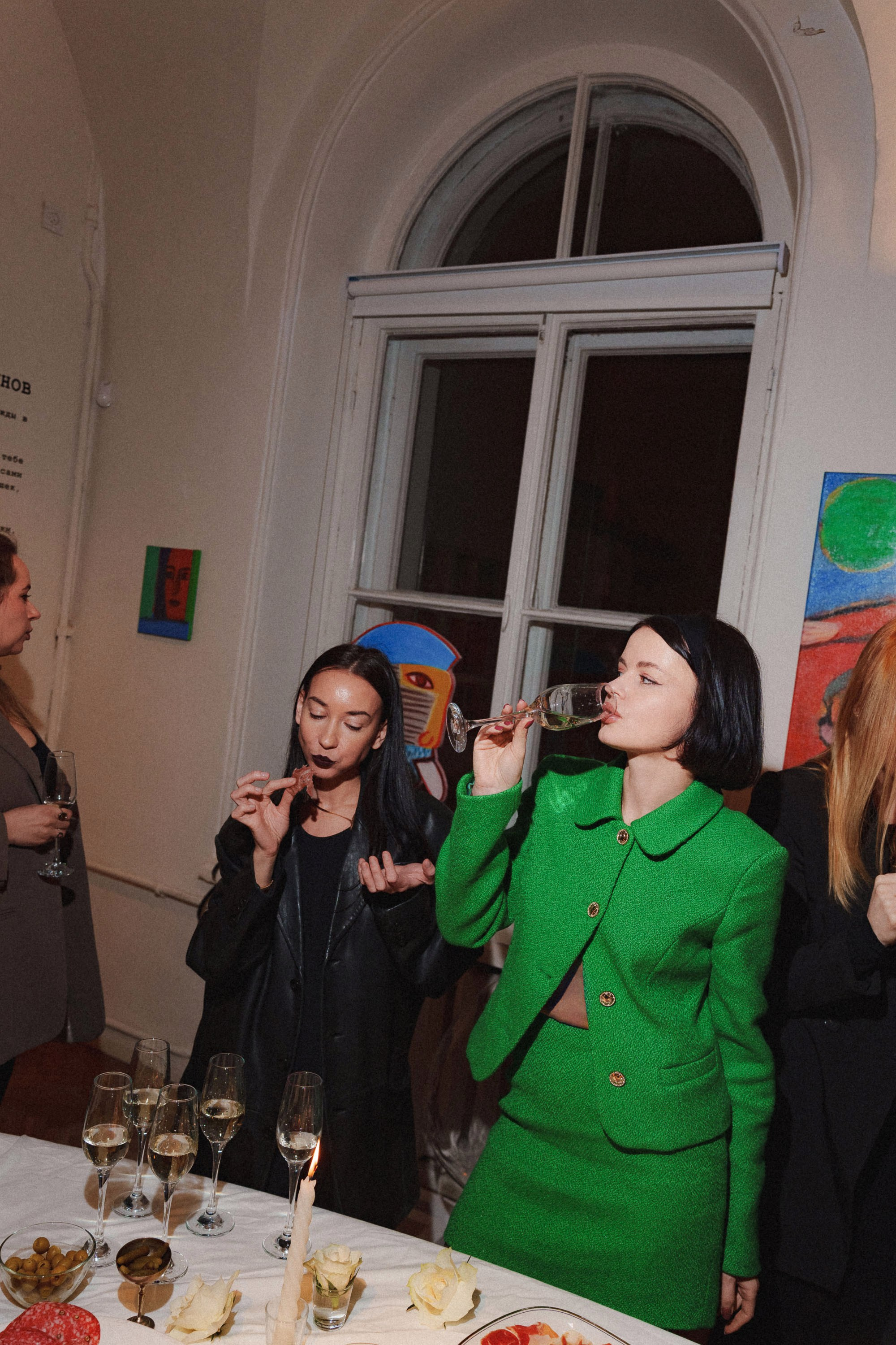 NASTYA CHELSEA Birthday in the gallery EGGZ. Андрей Цветков — репортажный, свадебный и портретный фотограф в Санкт-Петербурге