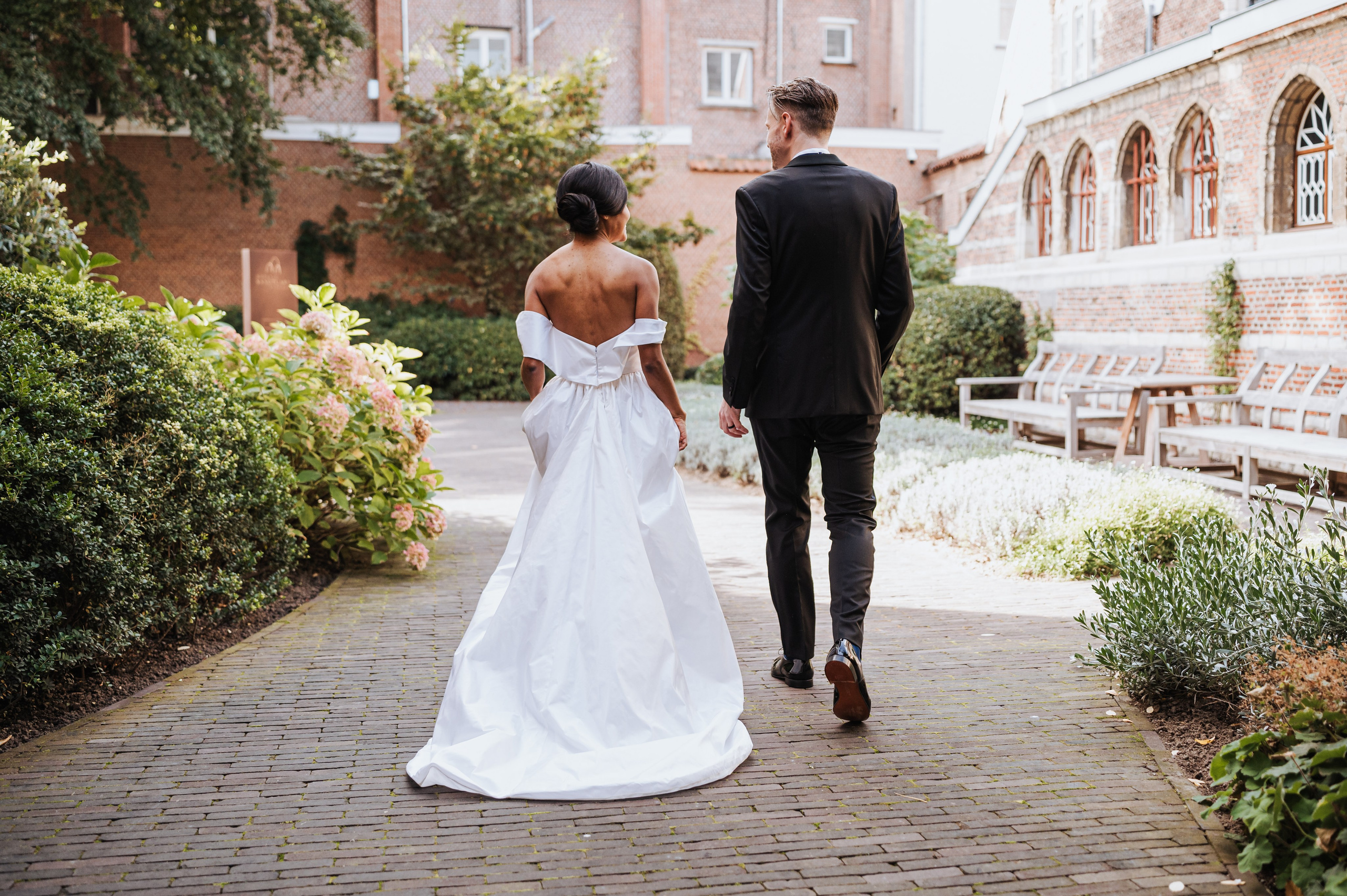 …Whimsical love. Golden Moments Editing — We do Wedding’s Retouch and Video Editing