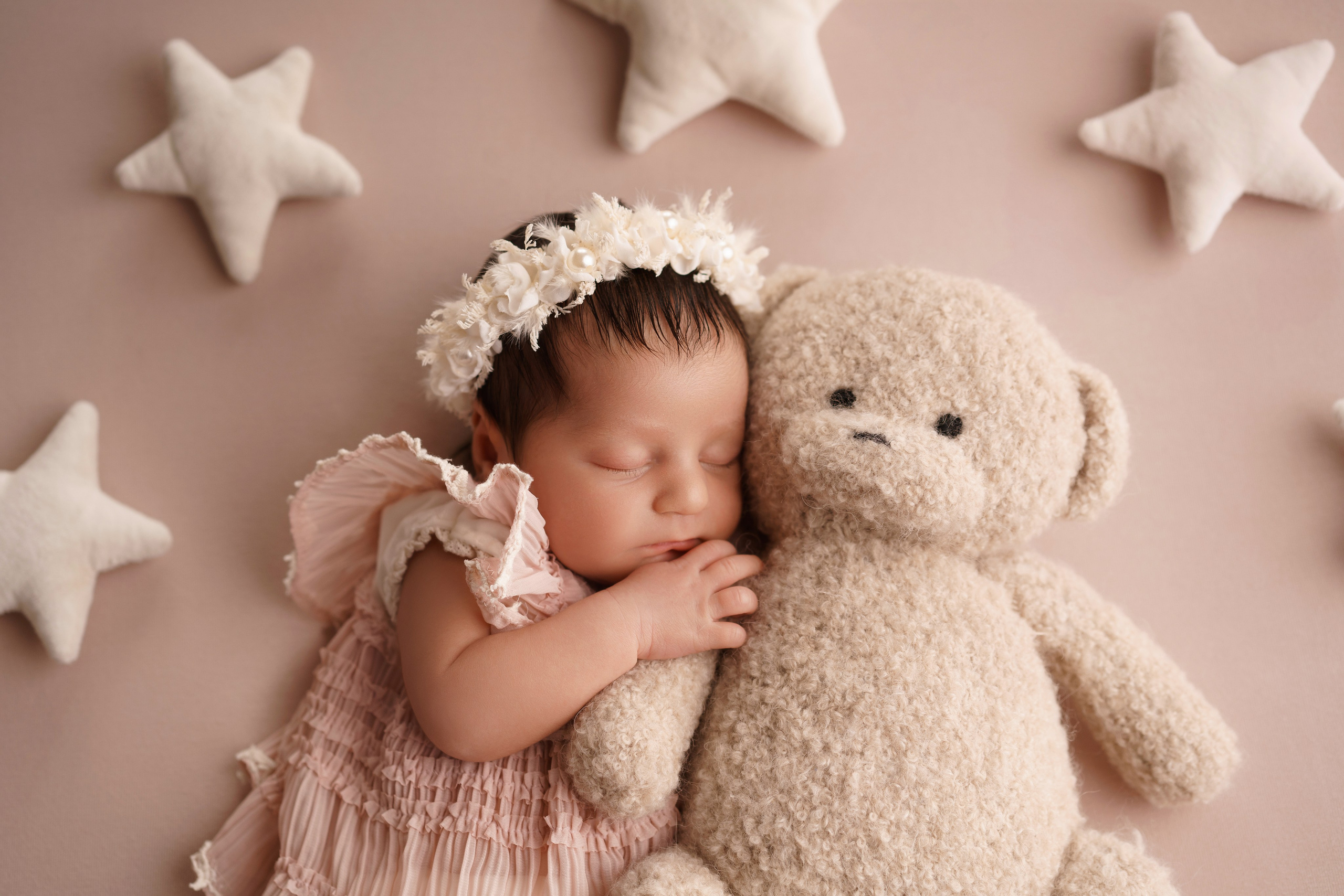 Фотосессия новорожденных | Галерея трогательных кадров малышей в стиле newborn. Фотосессия новорожденных в Москве и Московской области | Профессиональный фотограф newborn — Татьяна Иванова