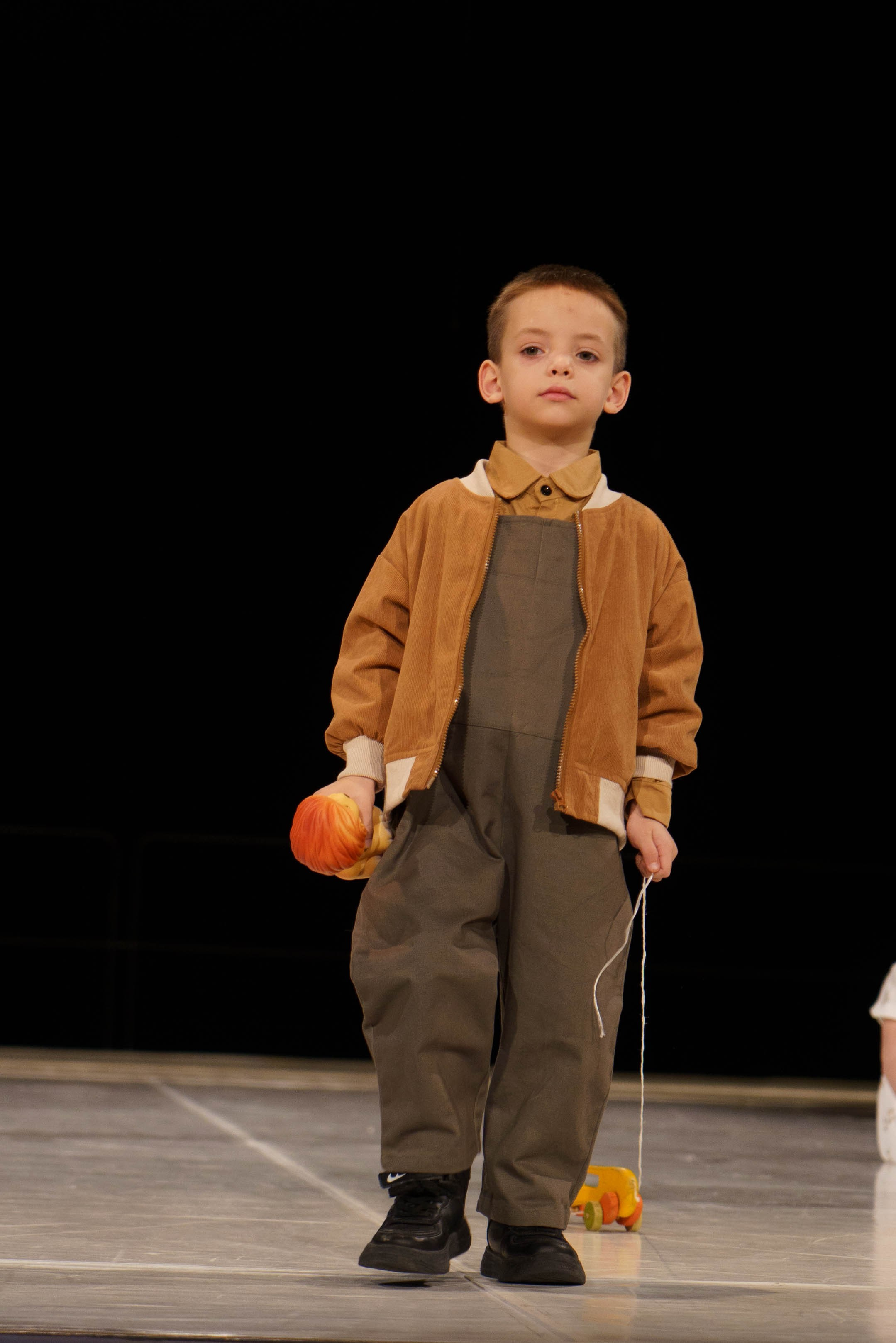 Дефиле. Фотограф/ видеограф Катя Ильина Калуга