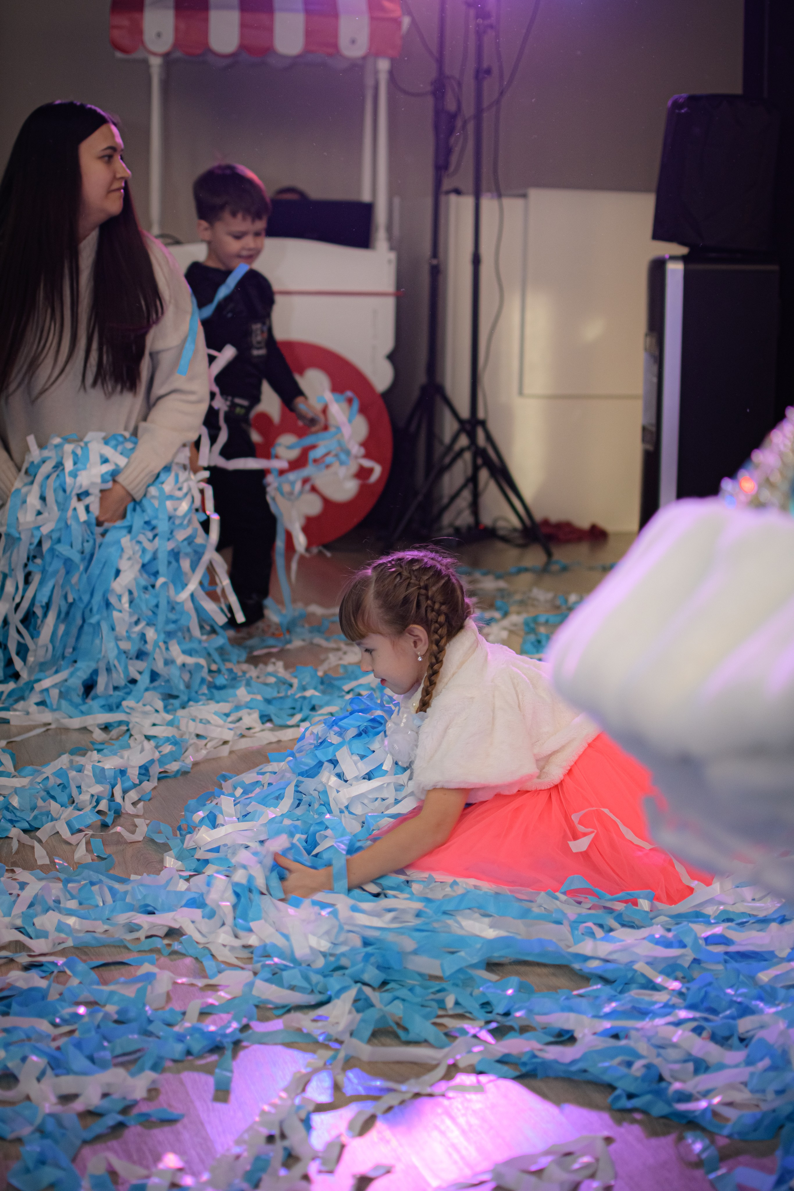 HAPPY NEW YEAR. Photokarish