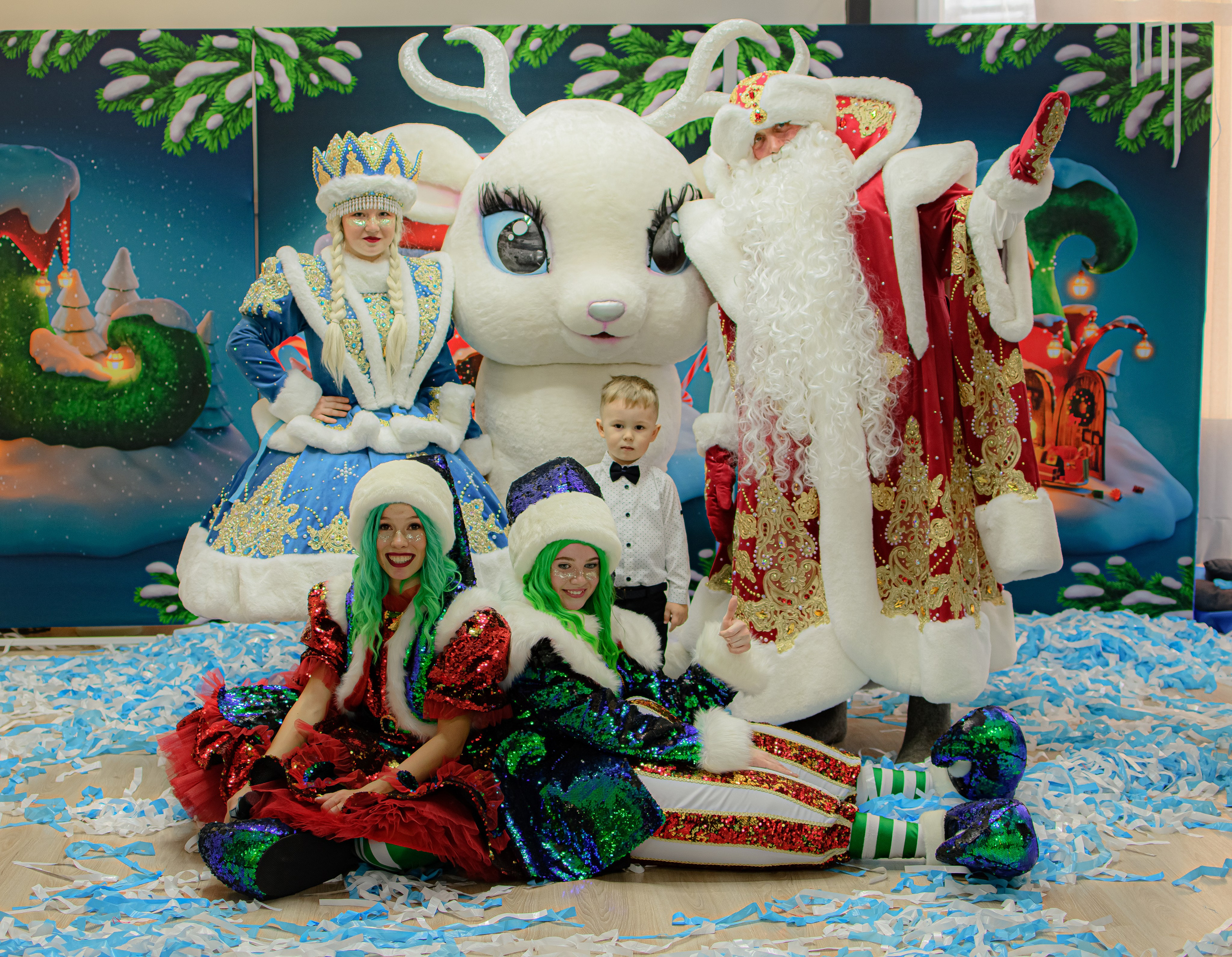 HAPPY NEW YEAR. Photokarish