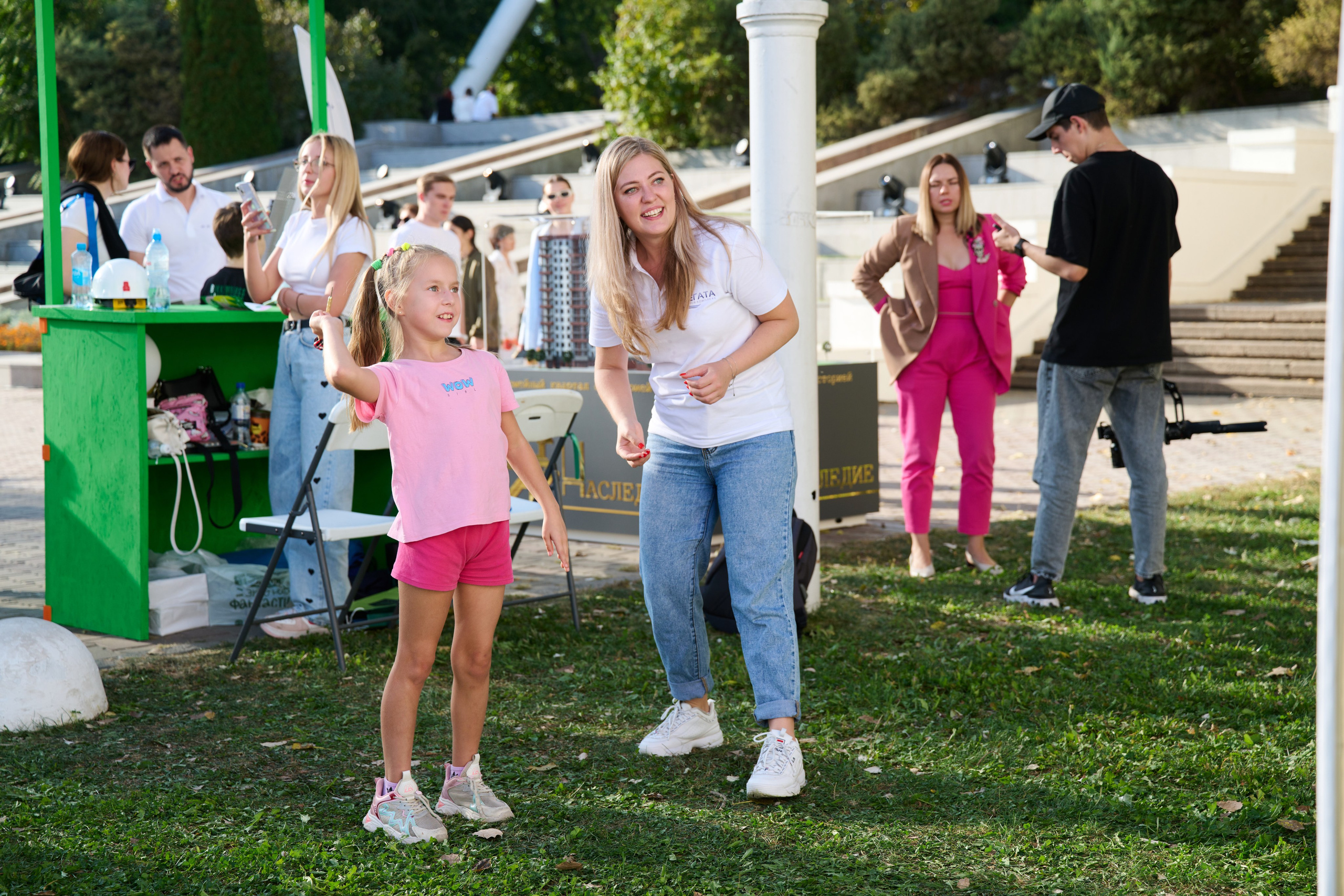 СБЕР базар на Театральной площади. Студия событий ДЕЙЗИ. Организация мероприятий. Свадебное агентство в Ростове-на-Дону. Свадебный организатор. Организация свадьбы под ключ