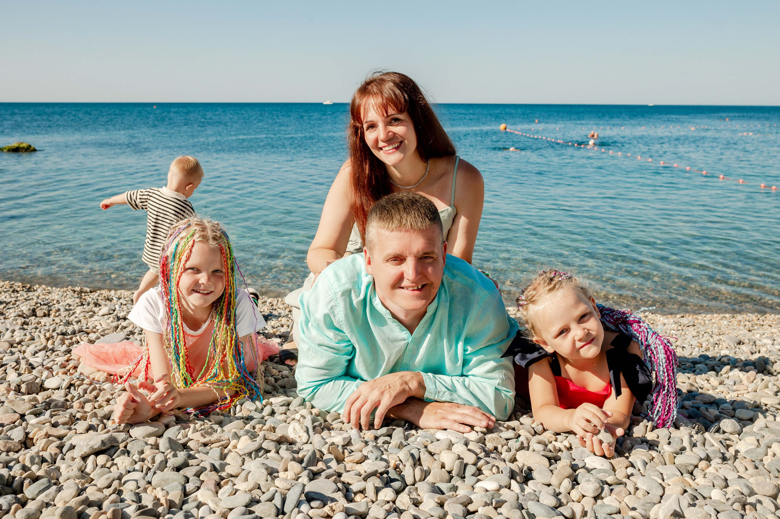 Екатерина, Александр, Мира, Злата и Сева. Фотограф в Геленджике, Архипо-Осиповке, Абрау-Дюрсо, Кринице Виктория