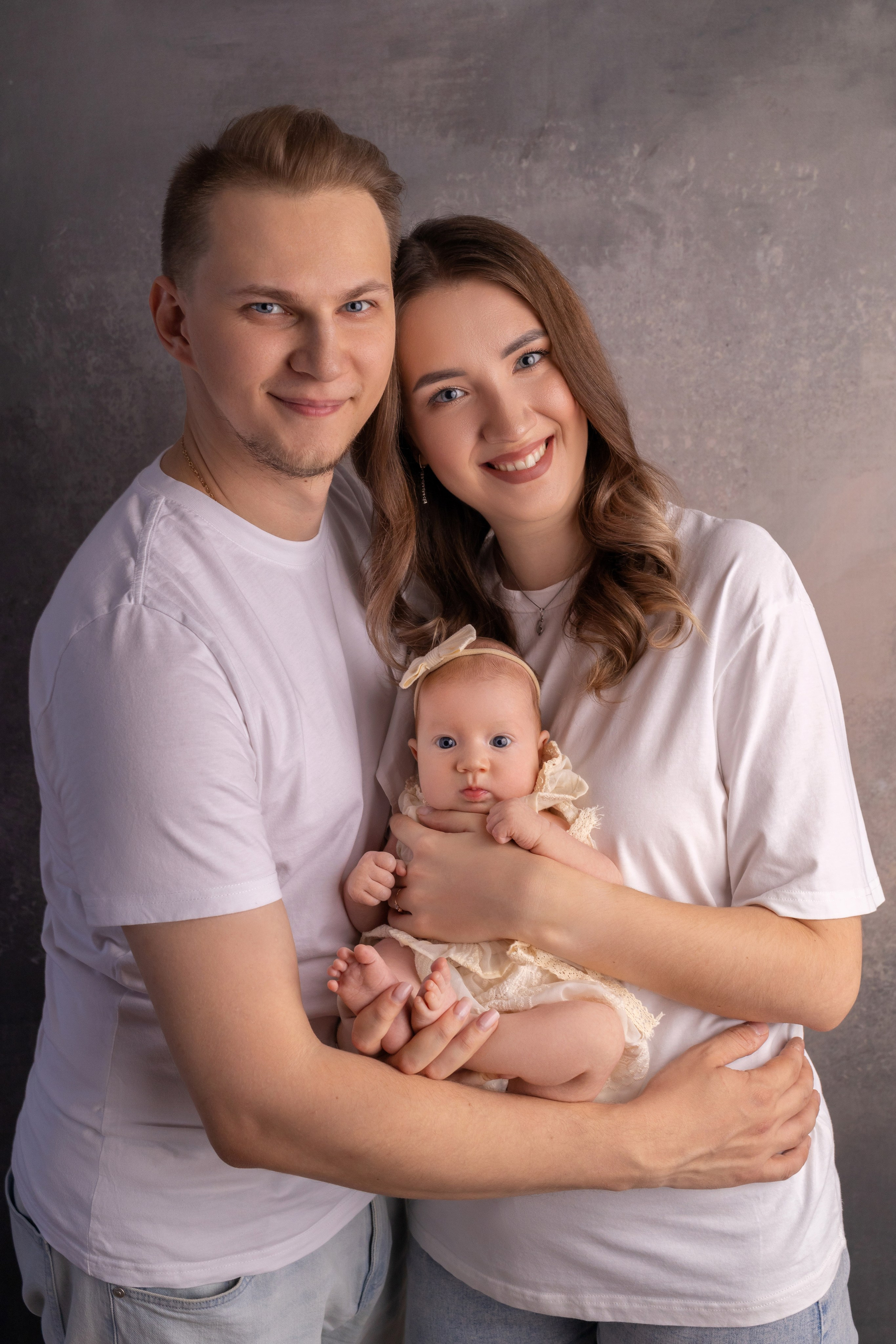 Семейные кадры от Elvira Kamaeva. Фотограф новорожденных малышей в Омске и Омской области Эльвира Камаева