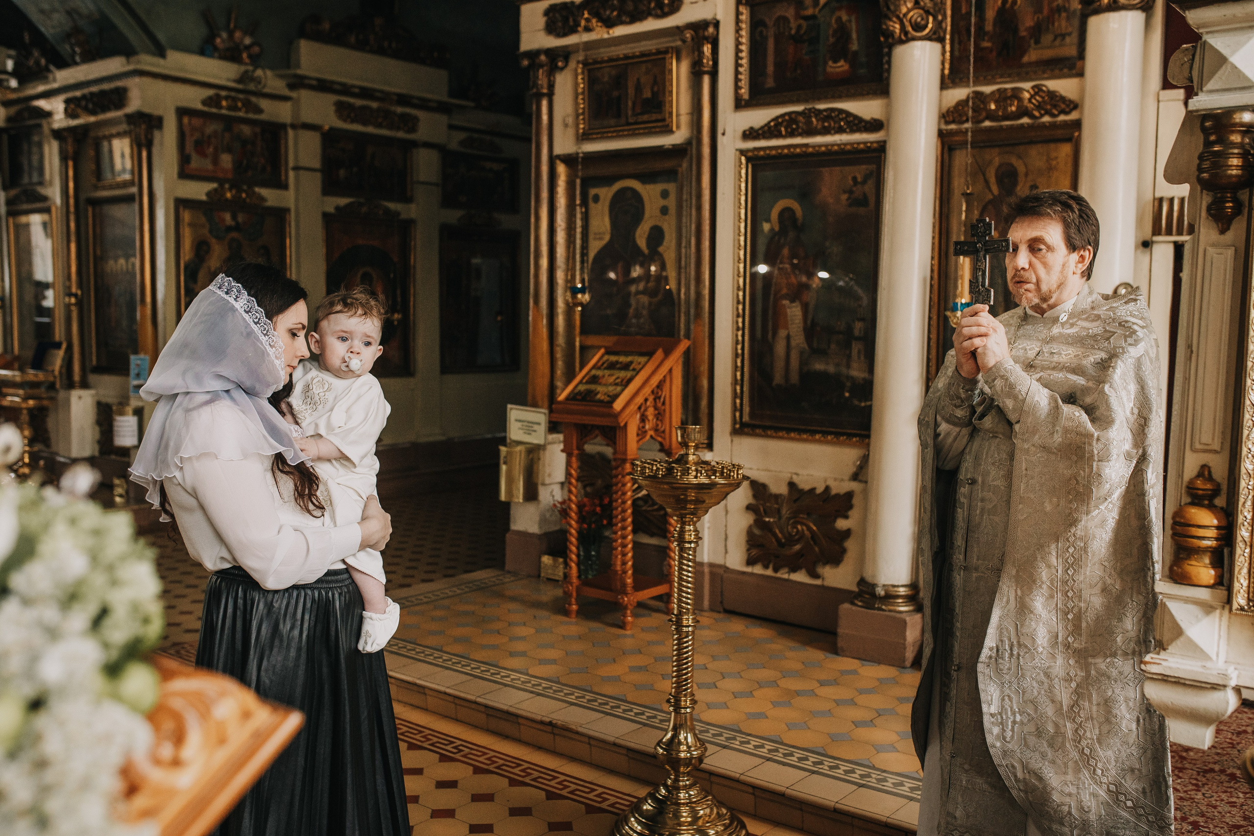 Фотосъемка крещения Крещение в храме. Свадебный фотограф Калуга Москва Диана Румянцева