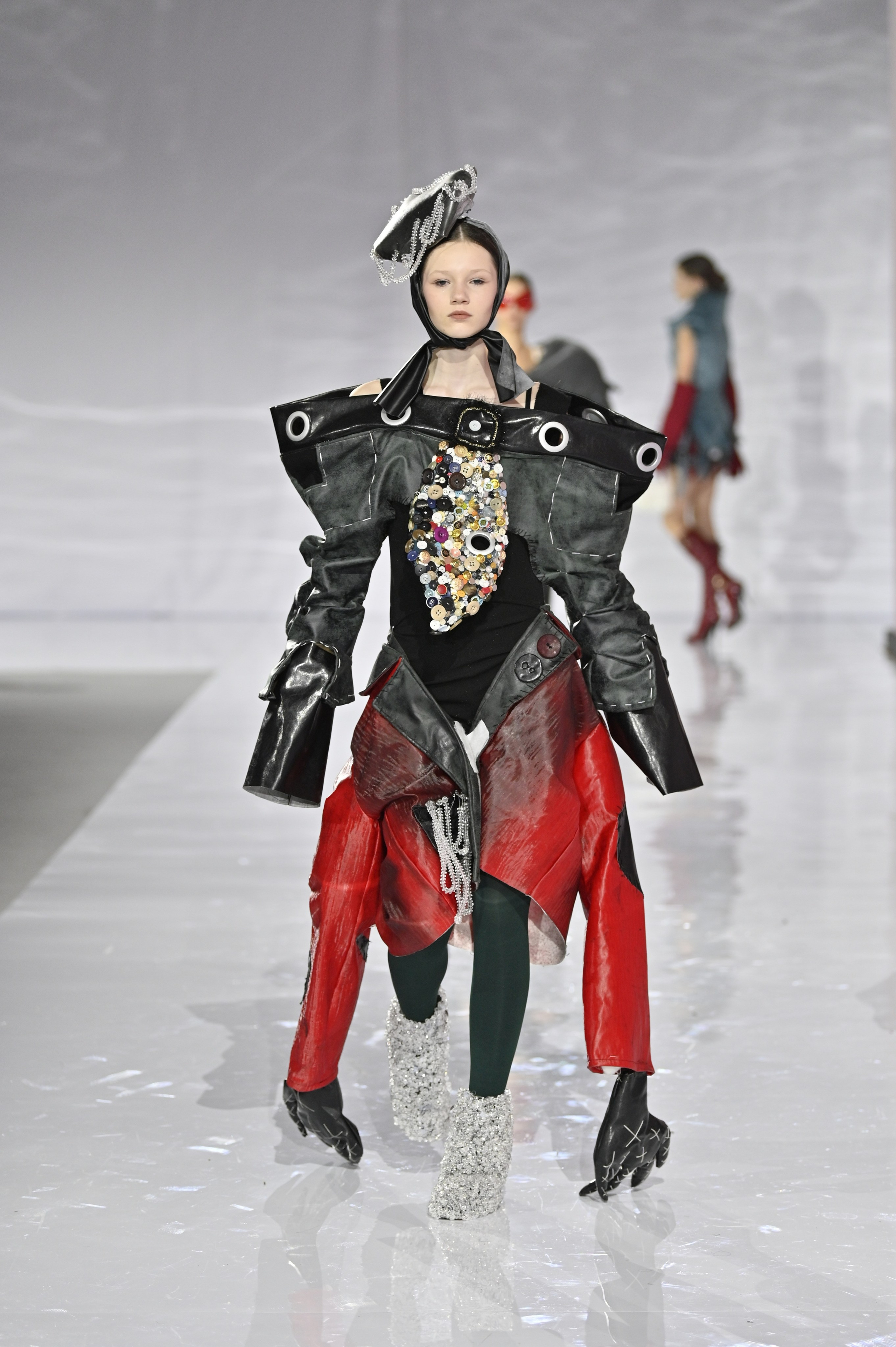 ART | FASHION | PODIUMS |SHOW