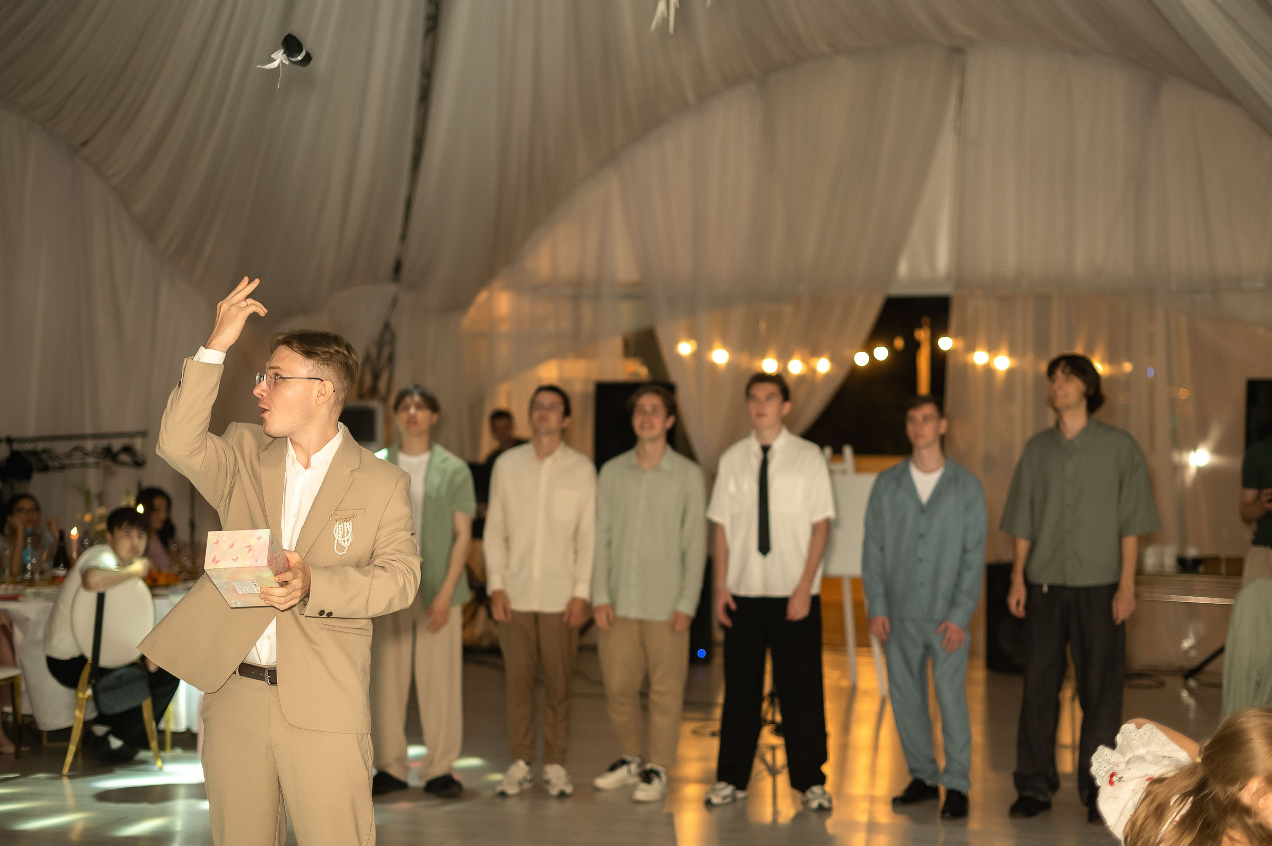 Одним солнечным днем на берегу реки. Евгений Нисковских — свадебный и репортажный фотограф в Тюмени