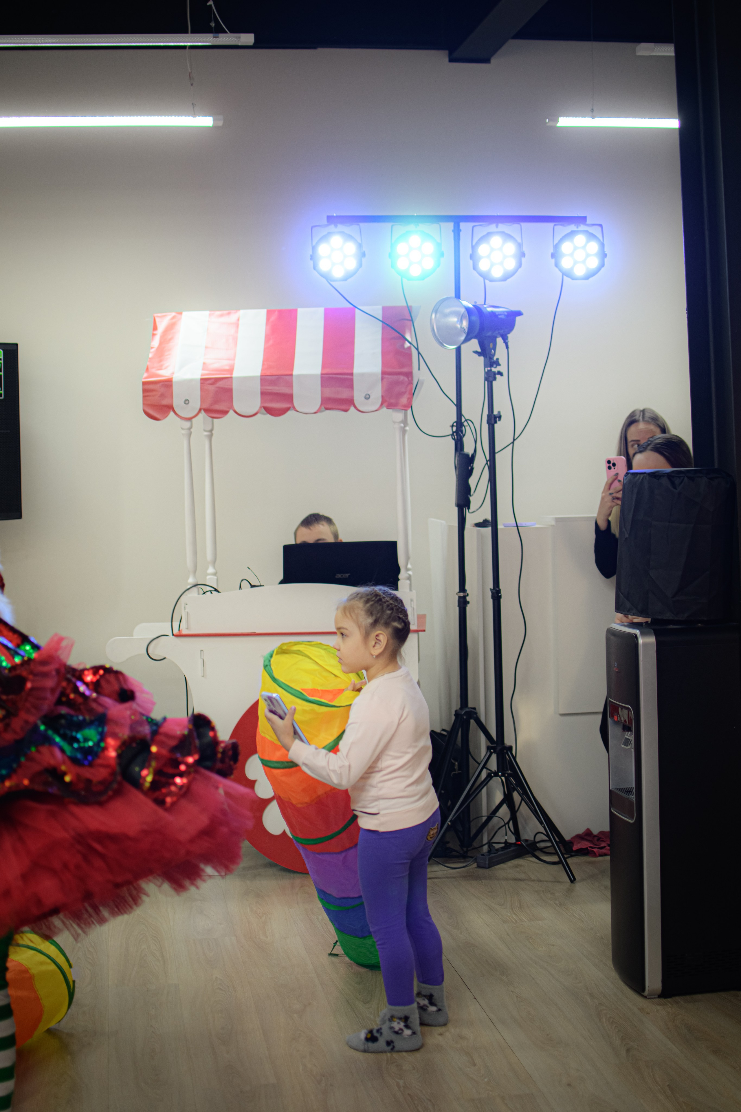 HAPPY NEW YEAR. Photokarish