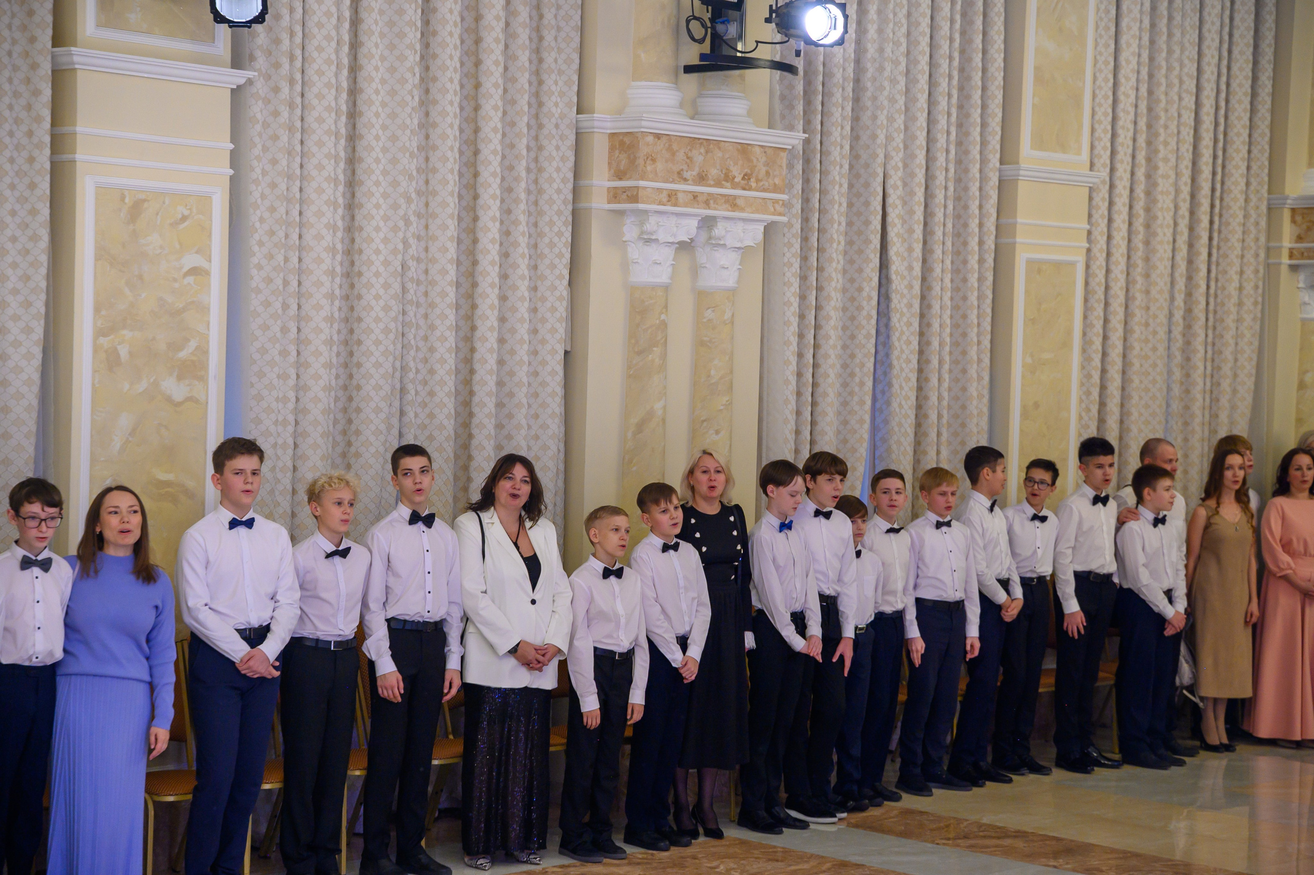 Бал ФМШ 7 класс. Фотограф новорожденных, семейный детский в Тюмени Татьяна Морозова