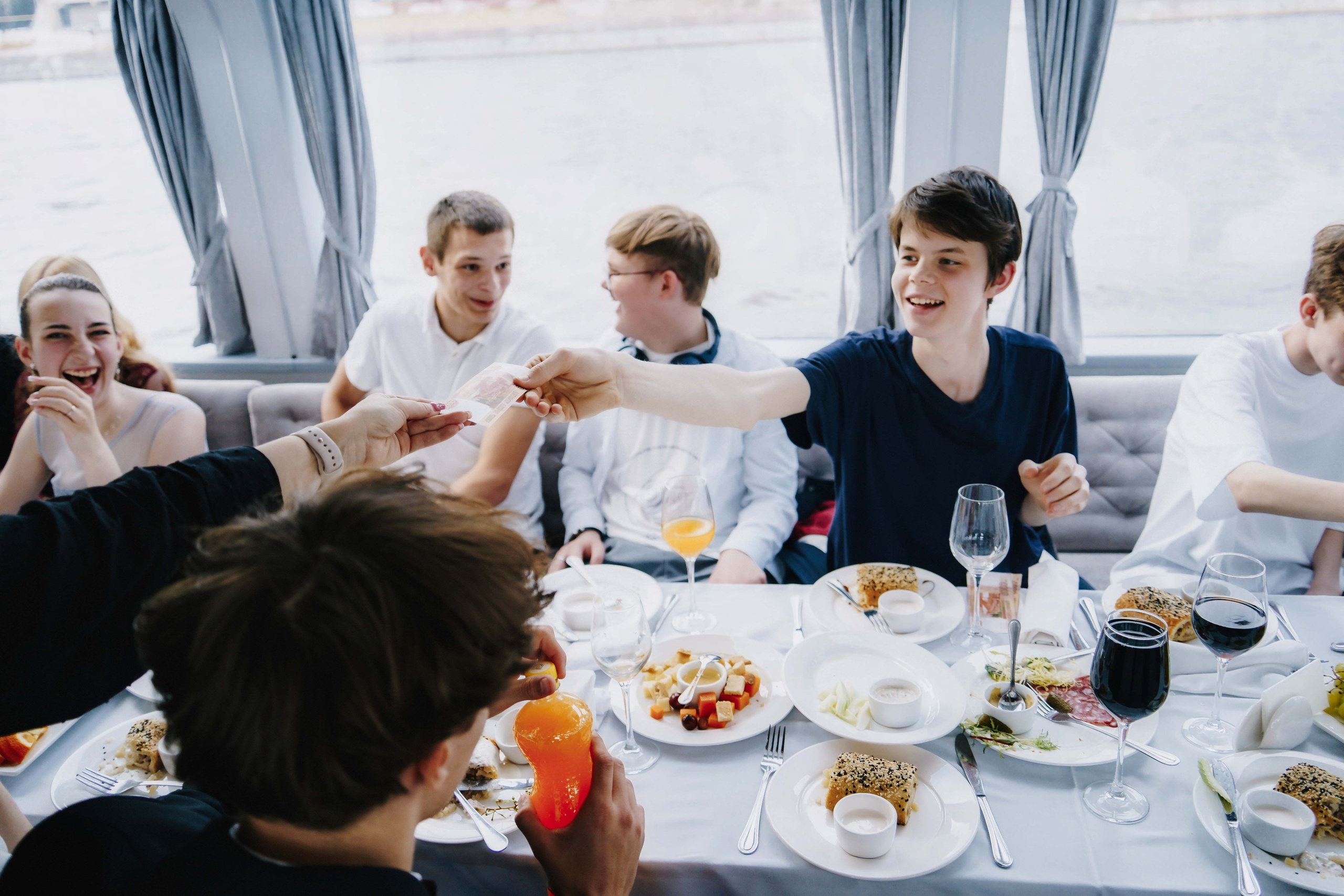 Выпускной 9В. Свадебный и семейный фотограф в Санкт-Петербурге Виктор Голубев