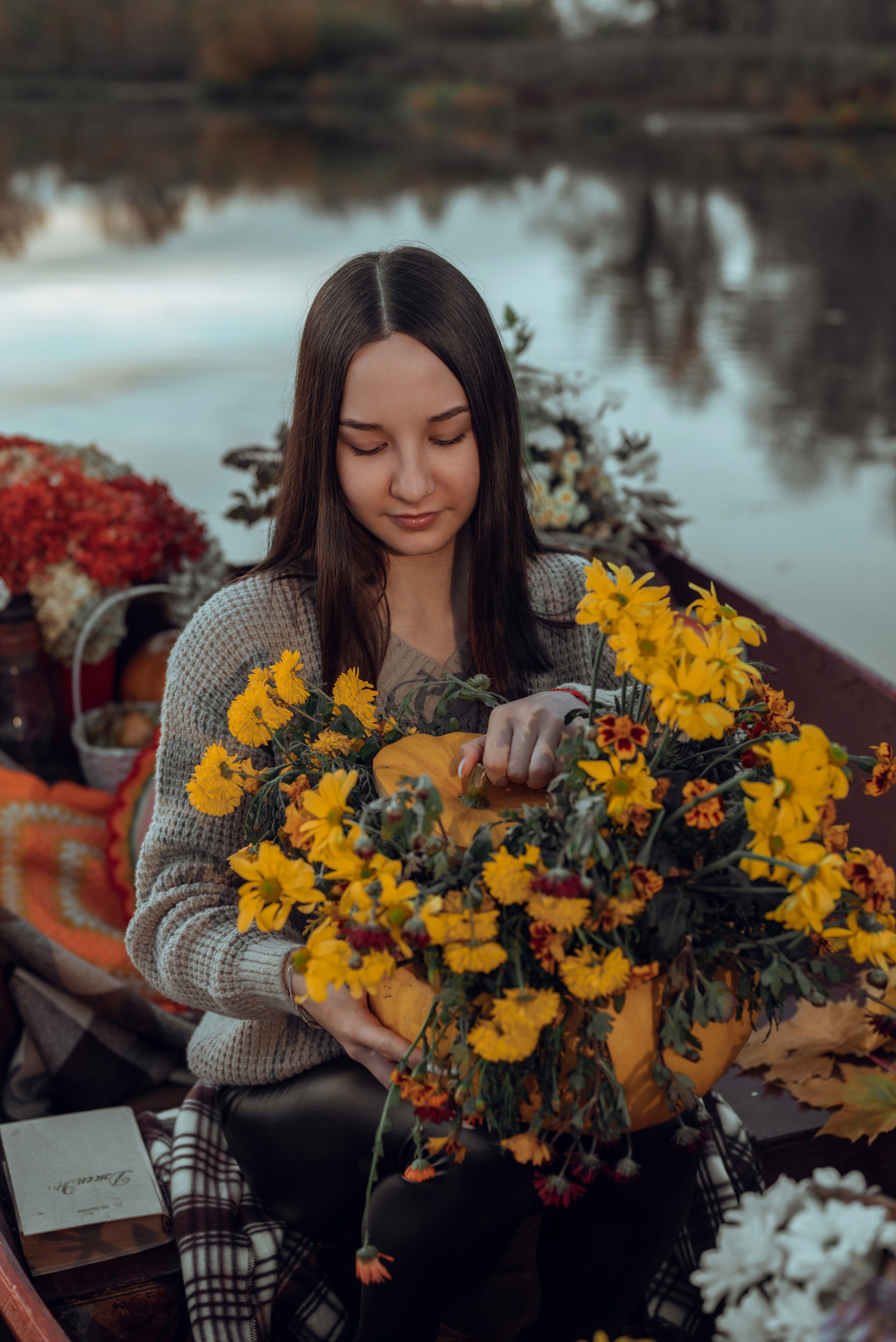 Фотопроект с осенней лодкой. Фотограф в городе Салават