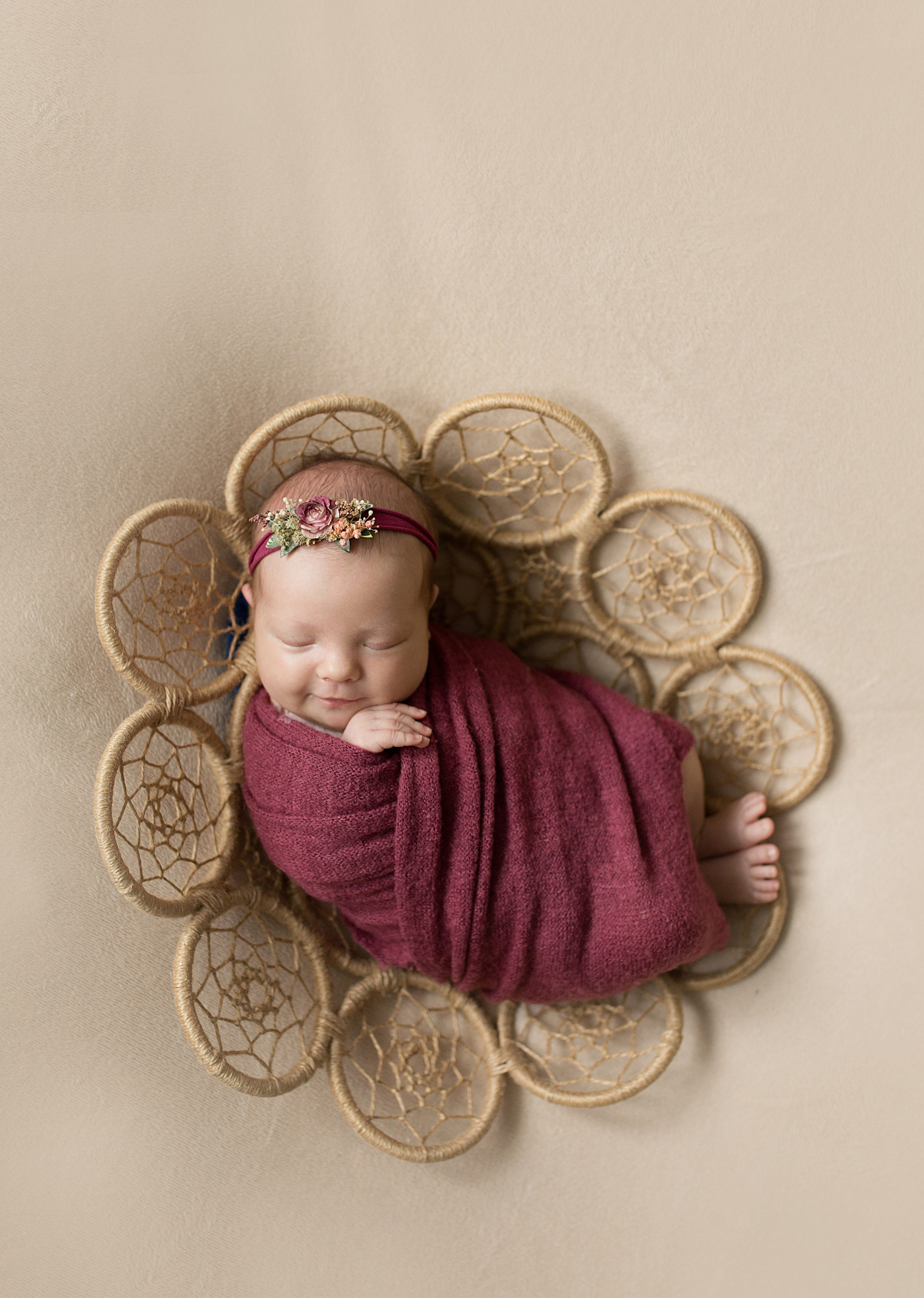 Фотосессия новорождённого. Фотограф новорождённых малышей и детский фотограф В Казани Лана Максим