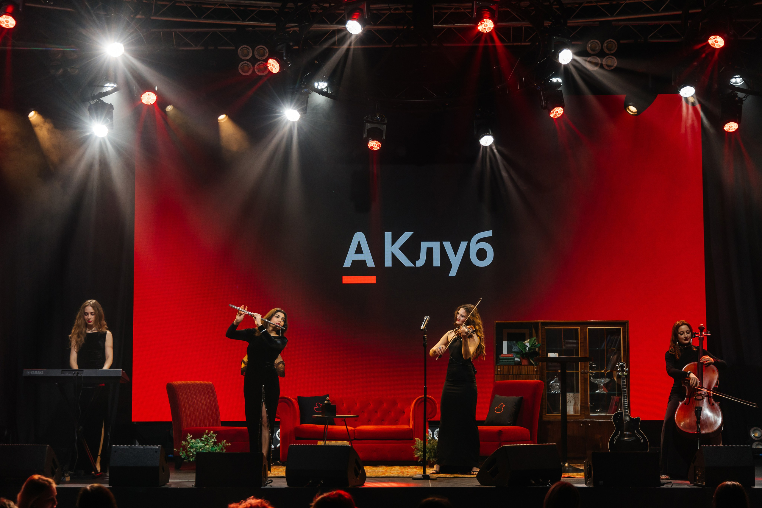 ТВОРЧЕСКИЙ ВЕЧЕР С ИГОРЕМ ВЕРНИКОМ В АЛЬФА-КЛУБЕ. Свадебный и репортажный фотограф в Ростове-на-Дону Павел Кислов