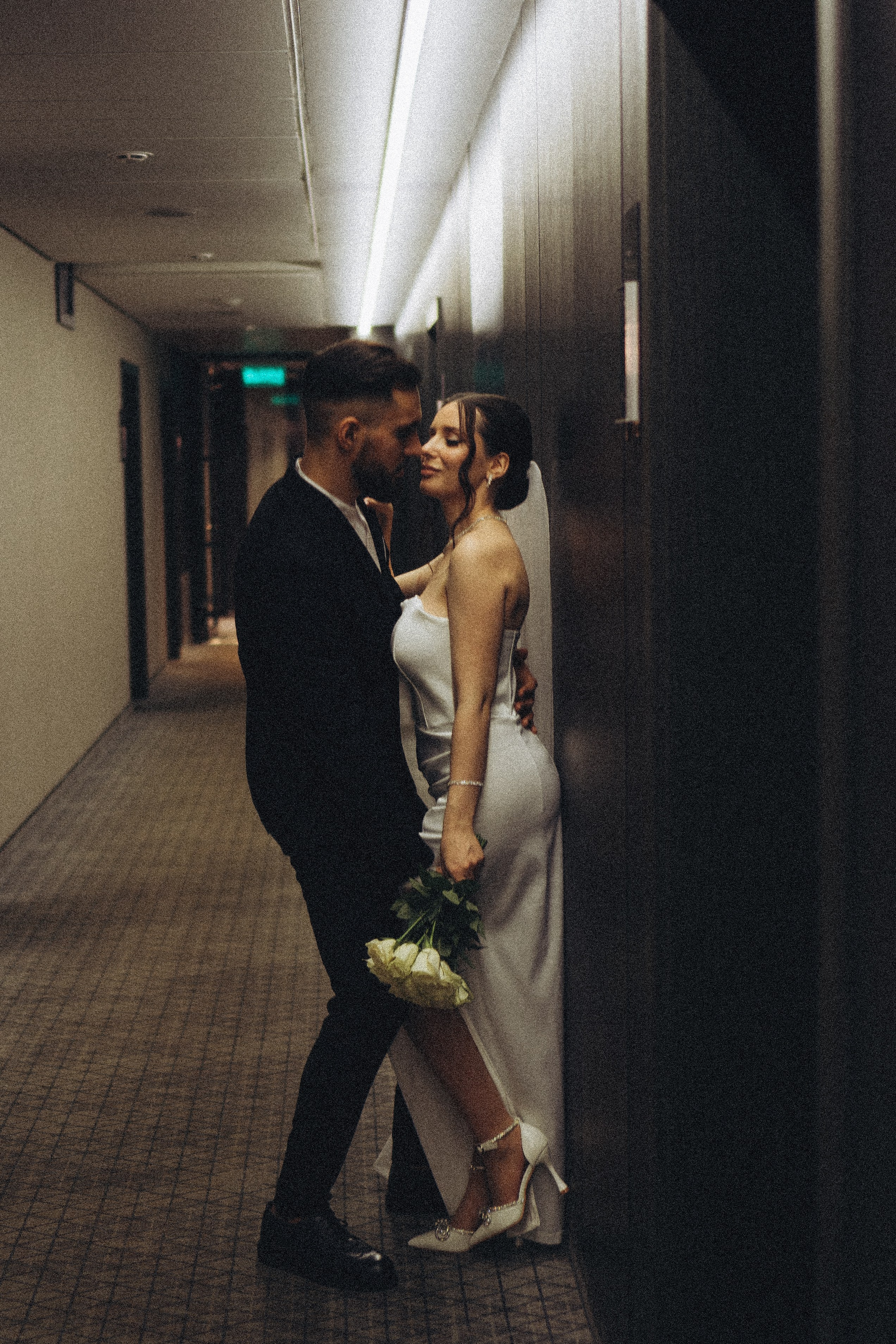 СВАДЕБНАЯ СЬЕМКА СБОРОВ ЖЕНИХА И НЕВЕСТЫ В ОТЕЛЕ И ТАКЖЕ ФОТОСЕССИИЯ В ОТЕЛЕЕ МЕГАПОЛИС БРЯНСК. Профессиональный фотограф, Санкт-Петербург — Виктория Богомолова