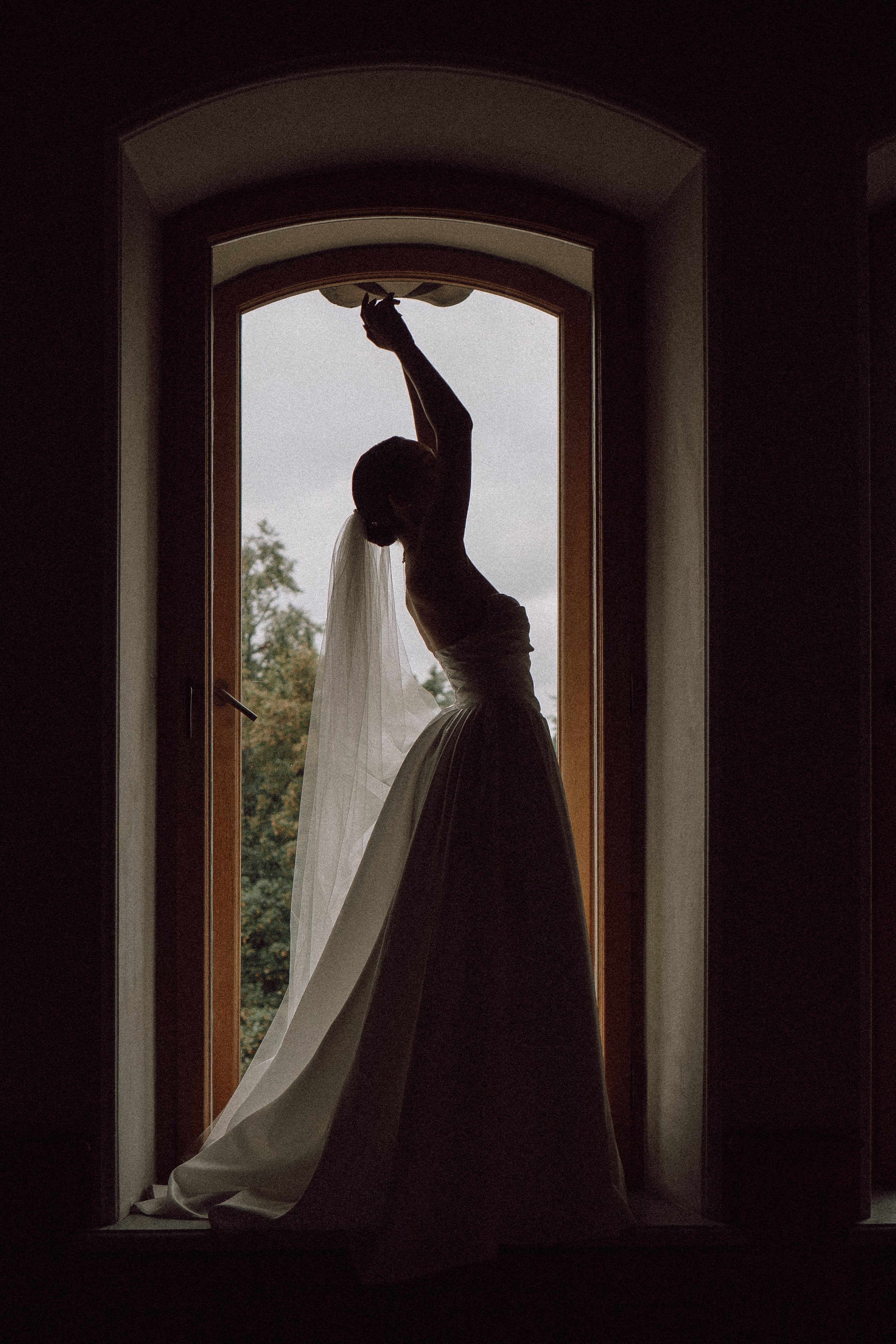 СВАДЕБНАЯ ПРОГУЛКА В САНТК-ПЕТЕРБУРГЕ (ИСАКИЕВСКИЙ СОБОР, ЗИМНЯЯ КАНАВКА, ЭРМИТАЖ И БОЛЬШАЯ МОРСКАЯ УЛИЦА). Профессиональный фотограф, Санкт-Петербург — Виктория Богомолова