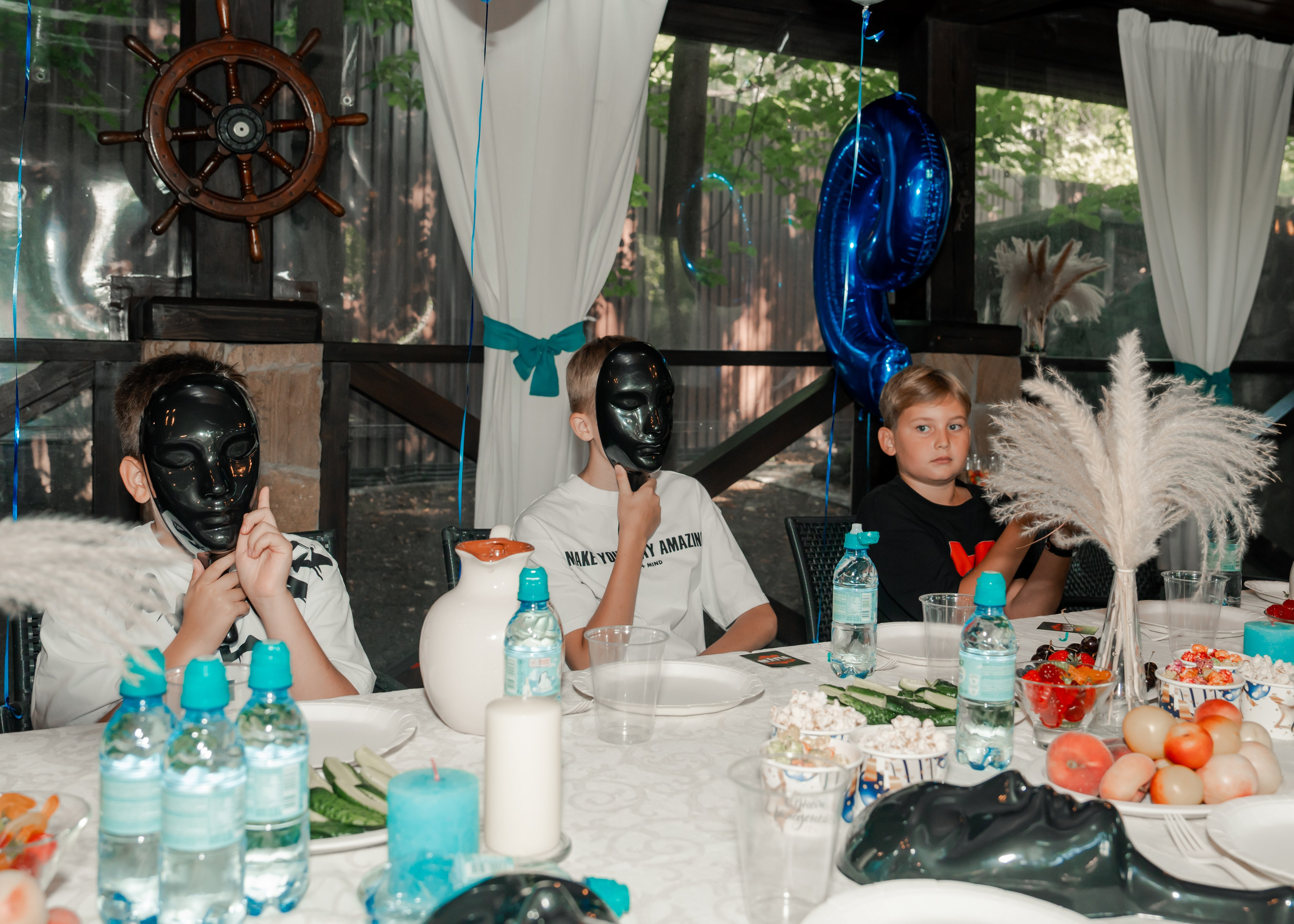 Настольные игры в Мафию. Крамер Юлиана детский и семейный фотограф