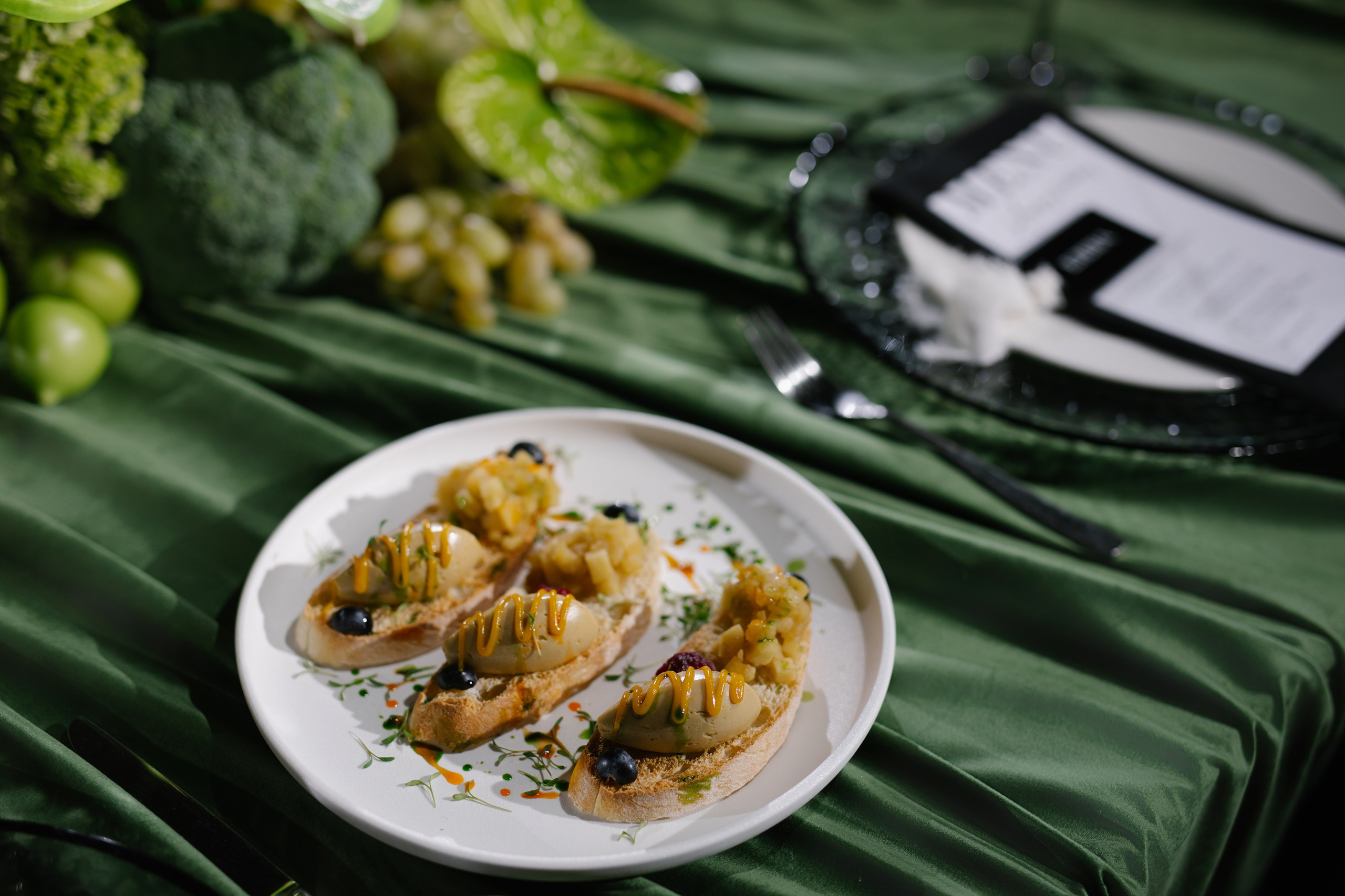 День рождения Юлии, Ресторан Сантропе