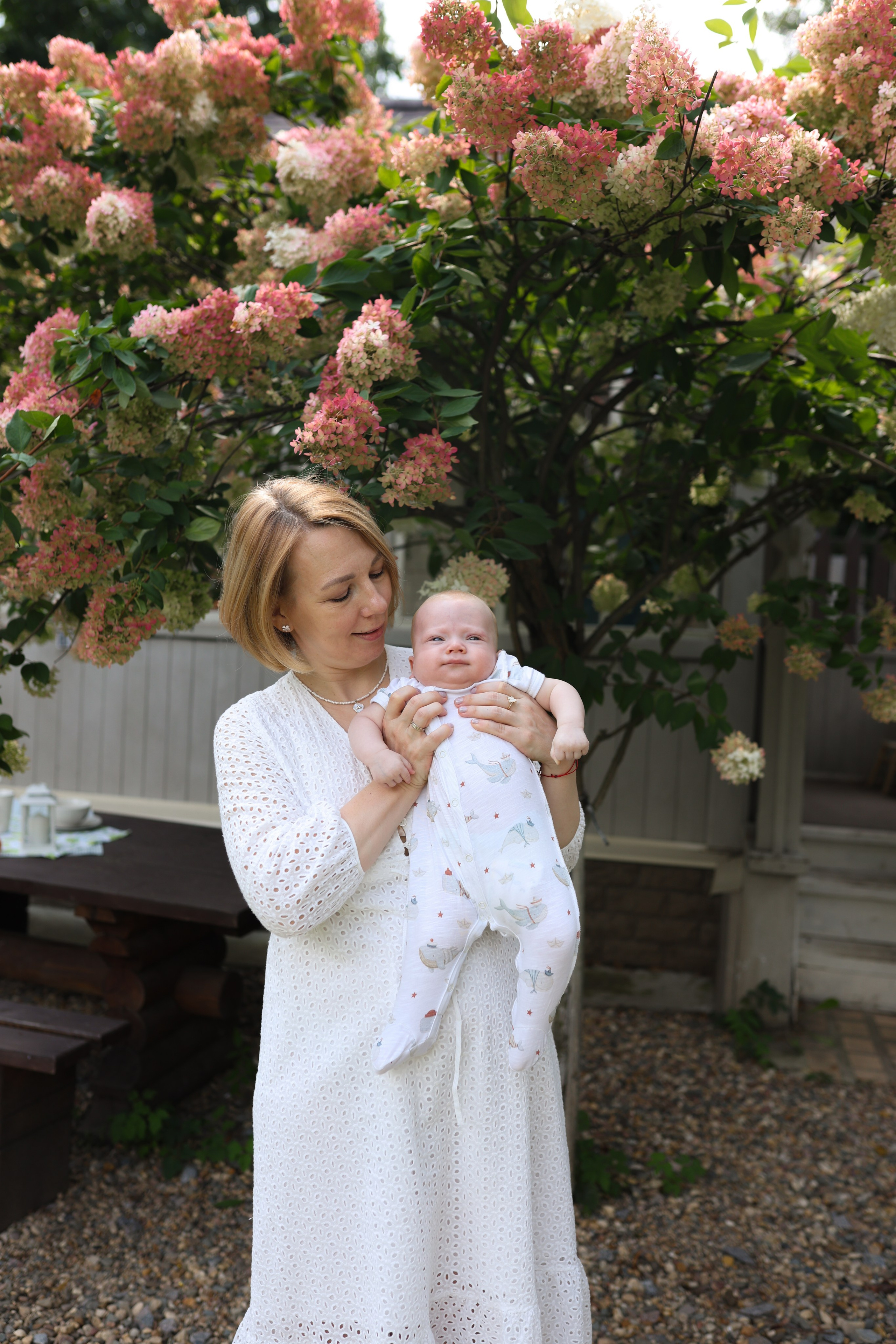 Семейная фотосессия в загородной студии. Фотограф в Железнодорожном и Балашихе