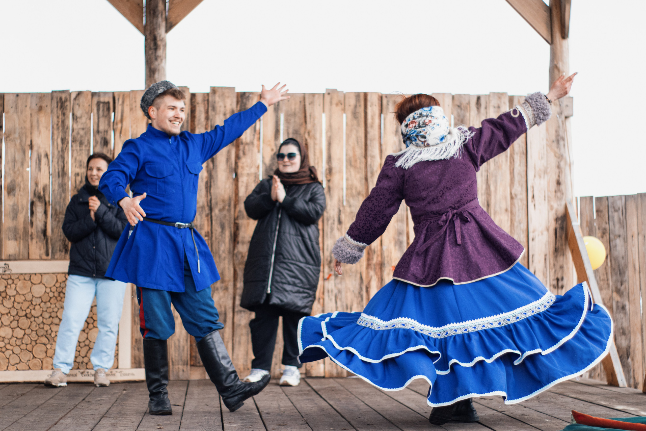 Пасхальные гулянья на хуторе «Кречет». Фотограф в Тюмени Лизавета Сапицкая