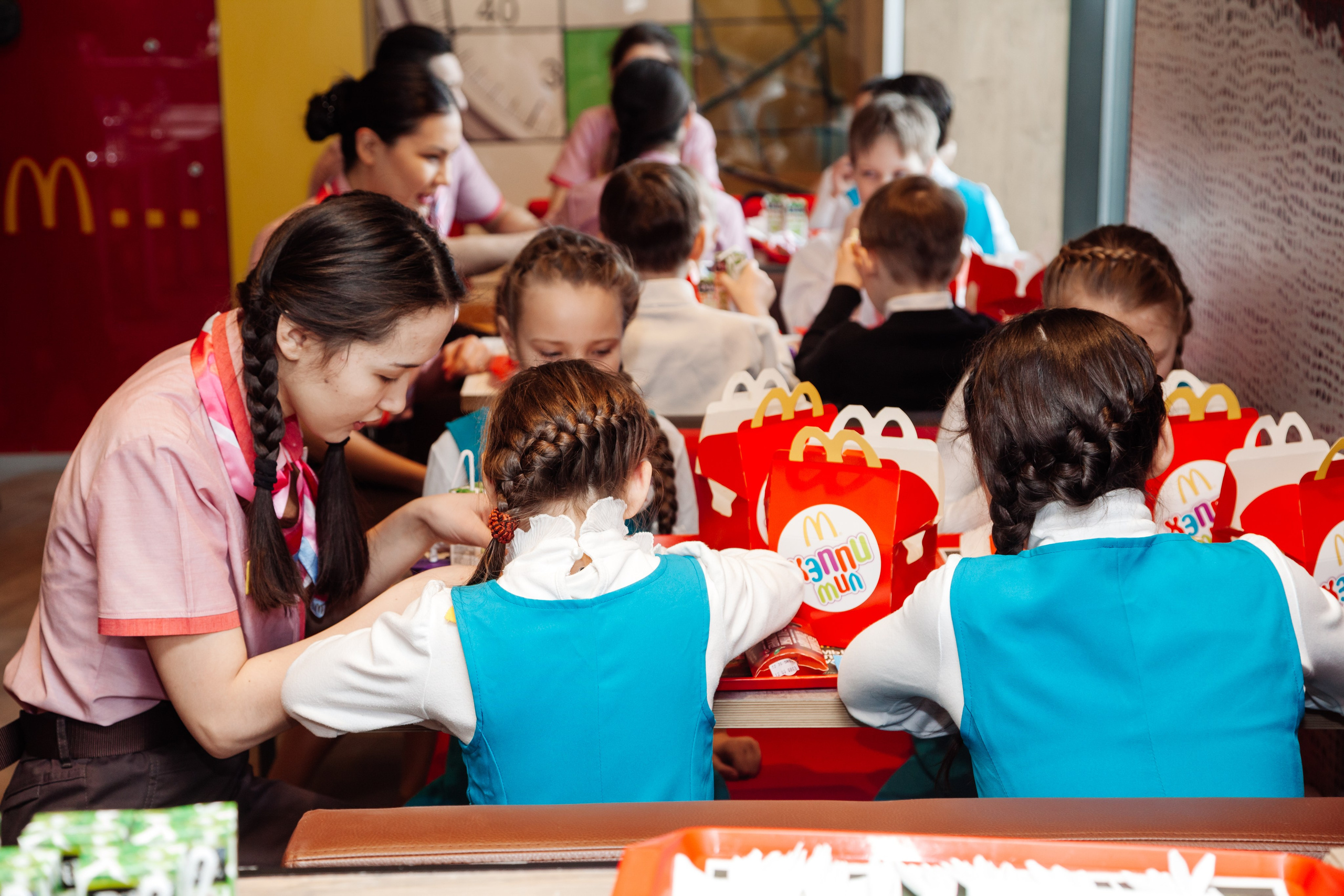 McDonald’s opening in Astana. Документальный фотограф Anastasia Palagutina