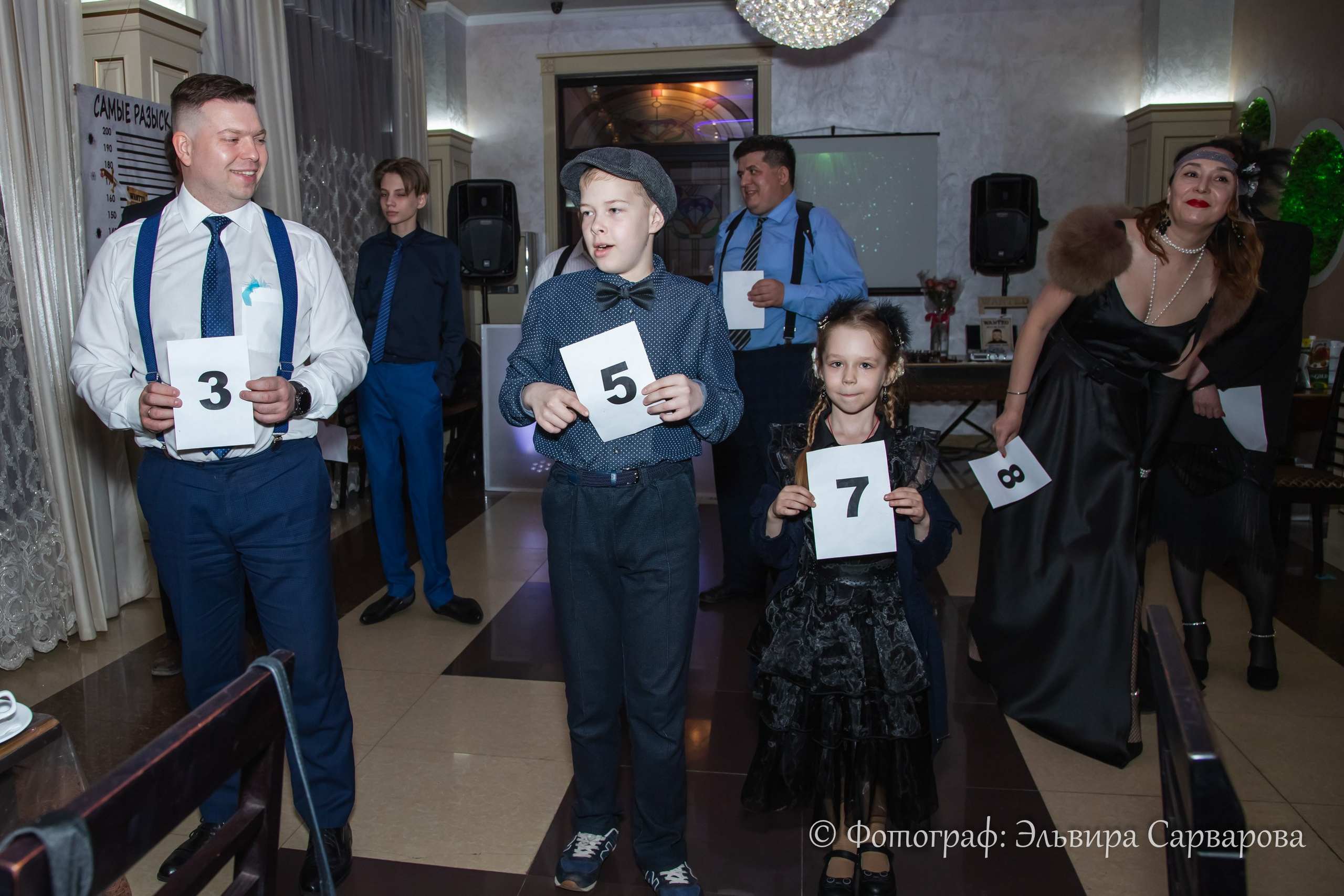 Гангстерская вечеринка в стиле 1920-х. Репортажный Фотограф