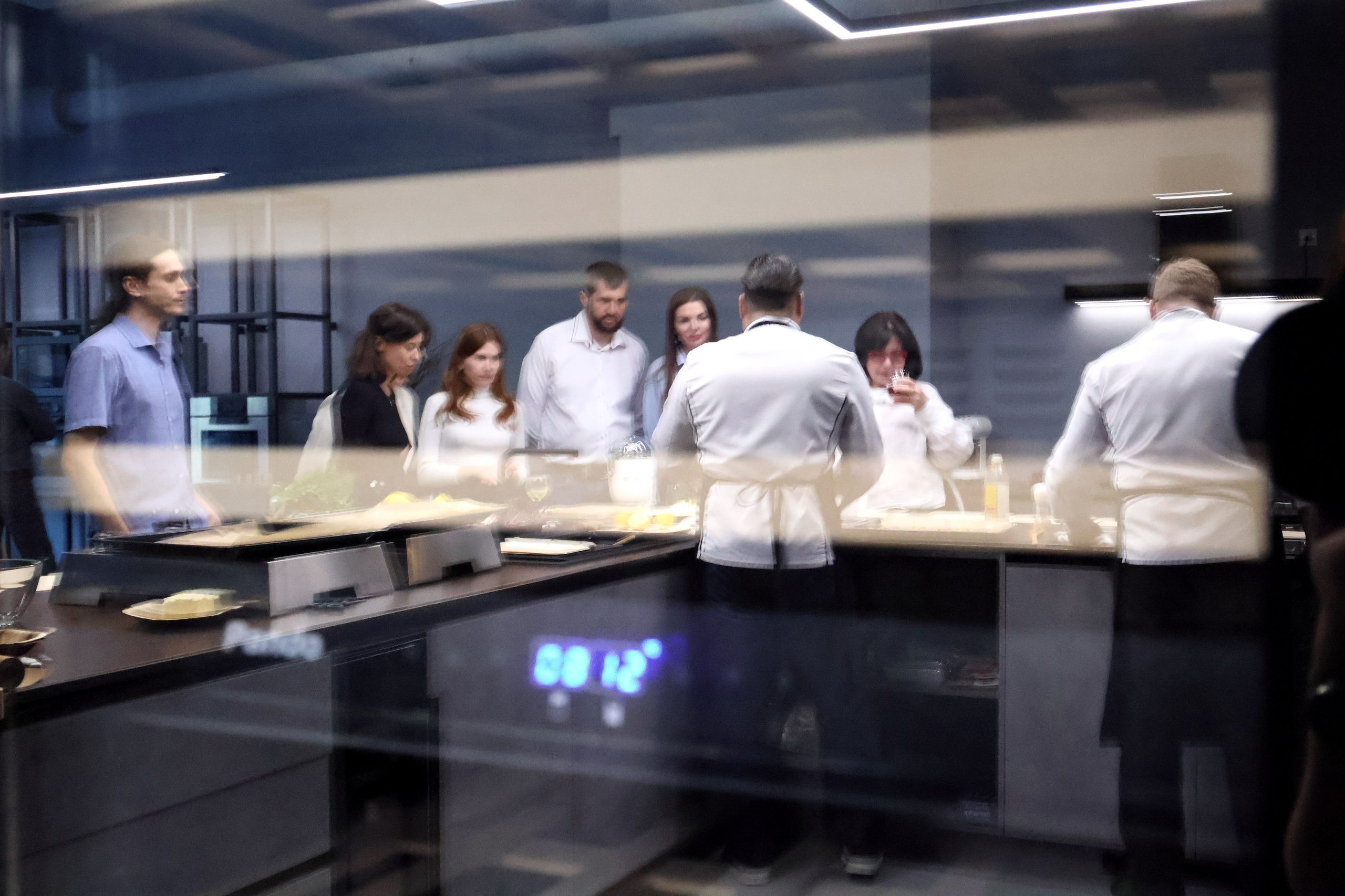 Испанская бытовая техника Pando: Арт-пространство на Вавилова 4. Спортивный и репортажный фотограф Ермакова Светлана