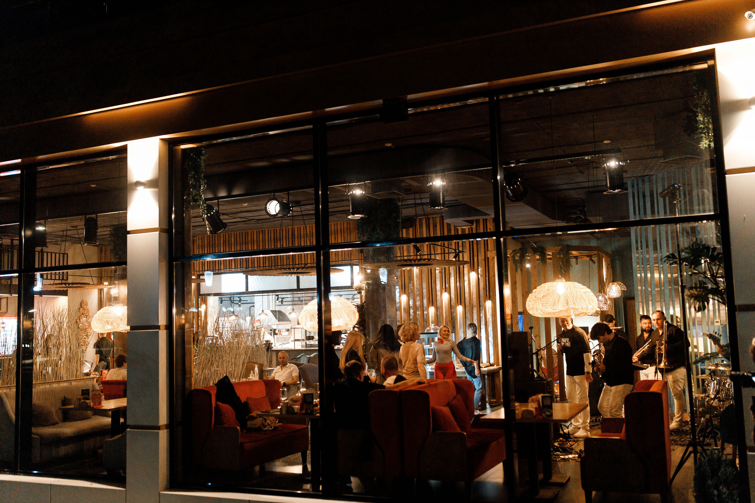 1 год ресторану PARK CAFE