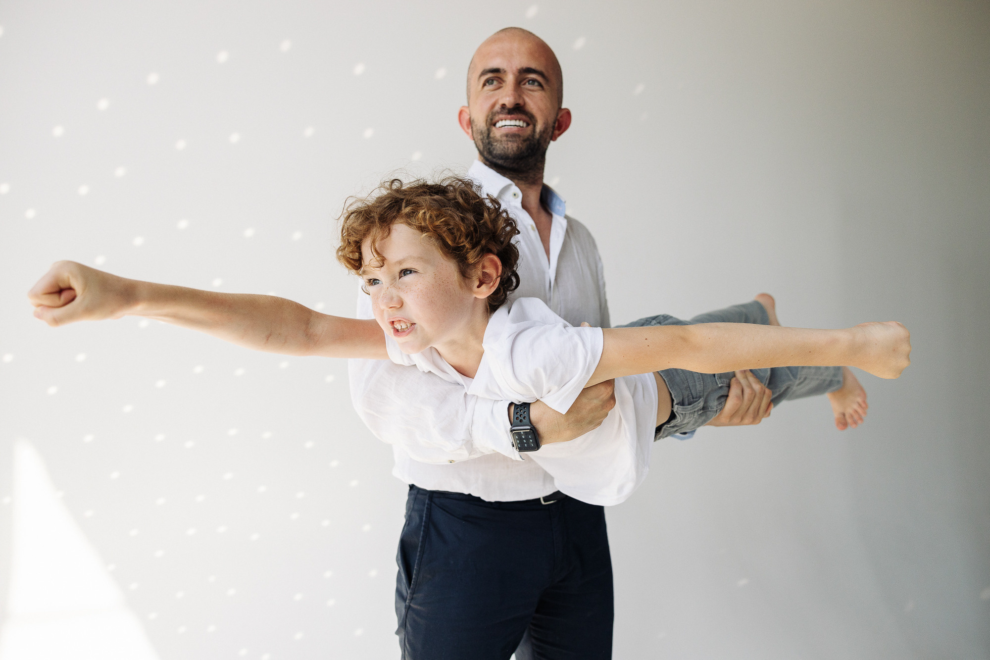 На белом фоне