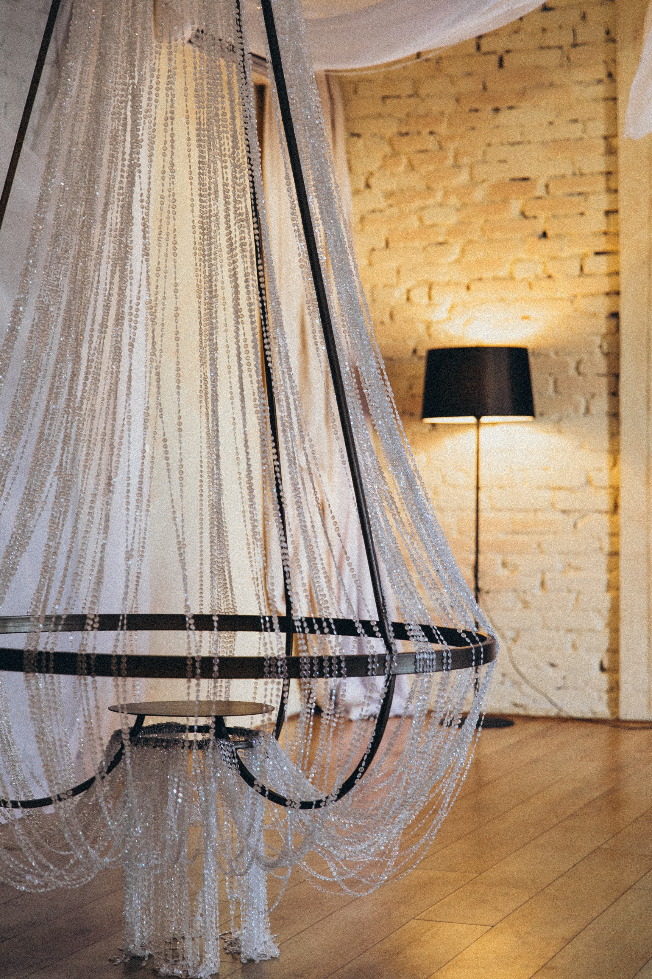 ЗАЛ «Каминная». Фотостудия в Мариуполе «Берлога»