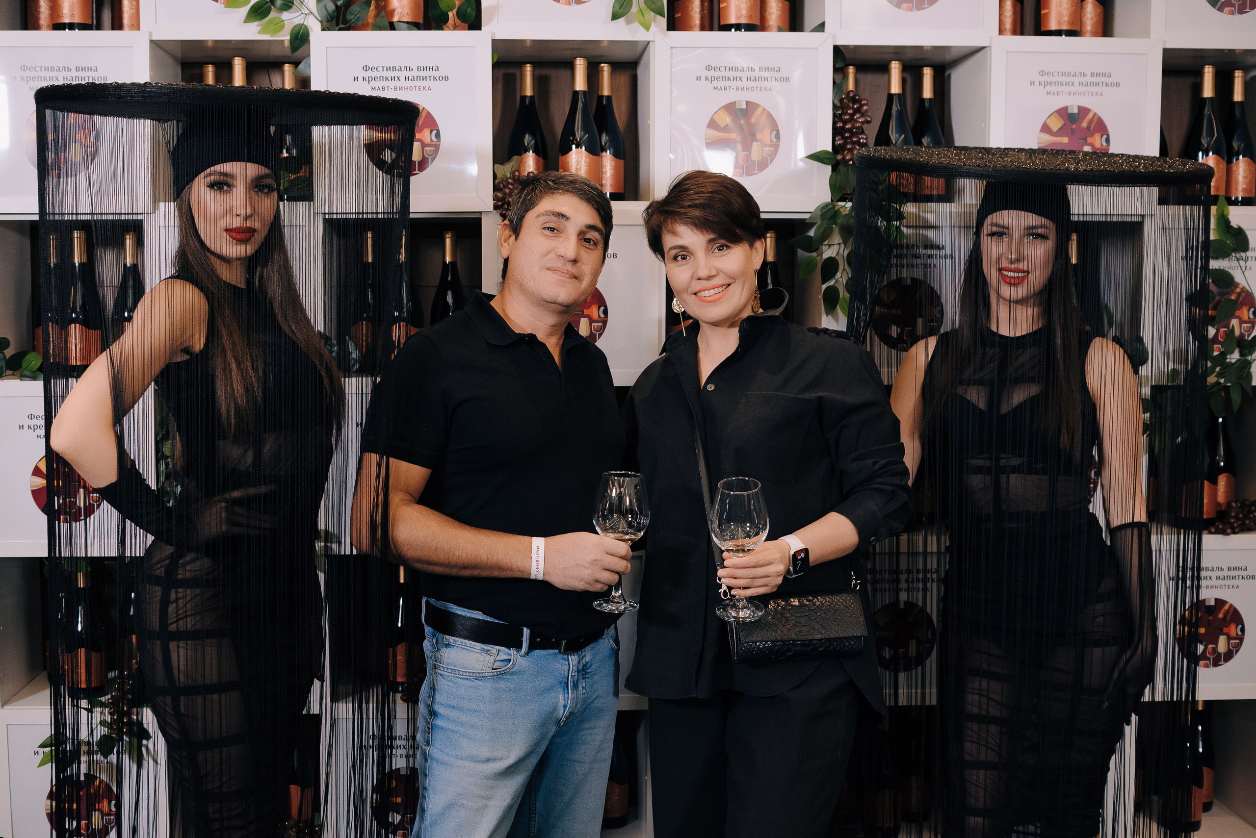 ФЕСТИВАЛЬ ВИНА И КРЕПКИХ НАПИТКОВ МАВТ-ВИНОТЕКА. Репортажный фотограф Зуев Роман г. Челябинск
