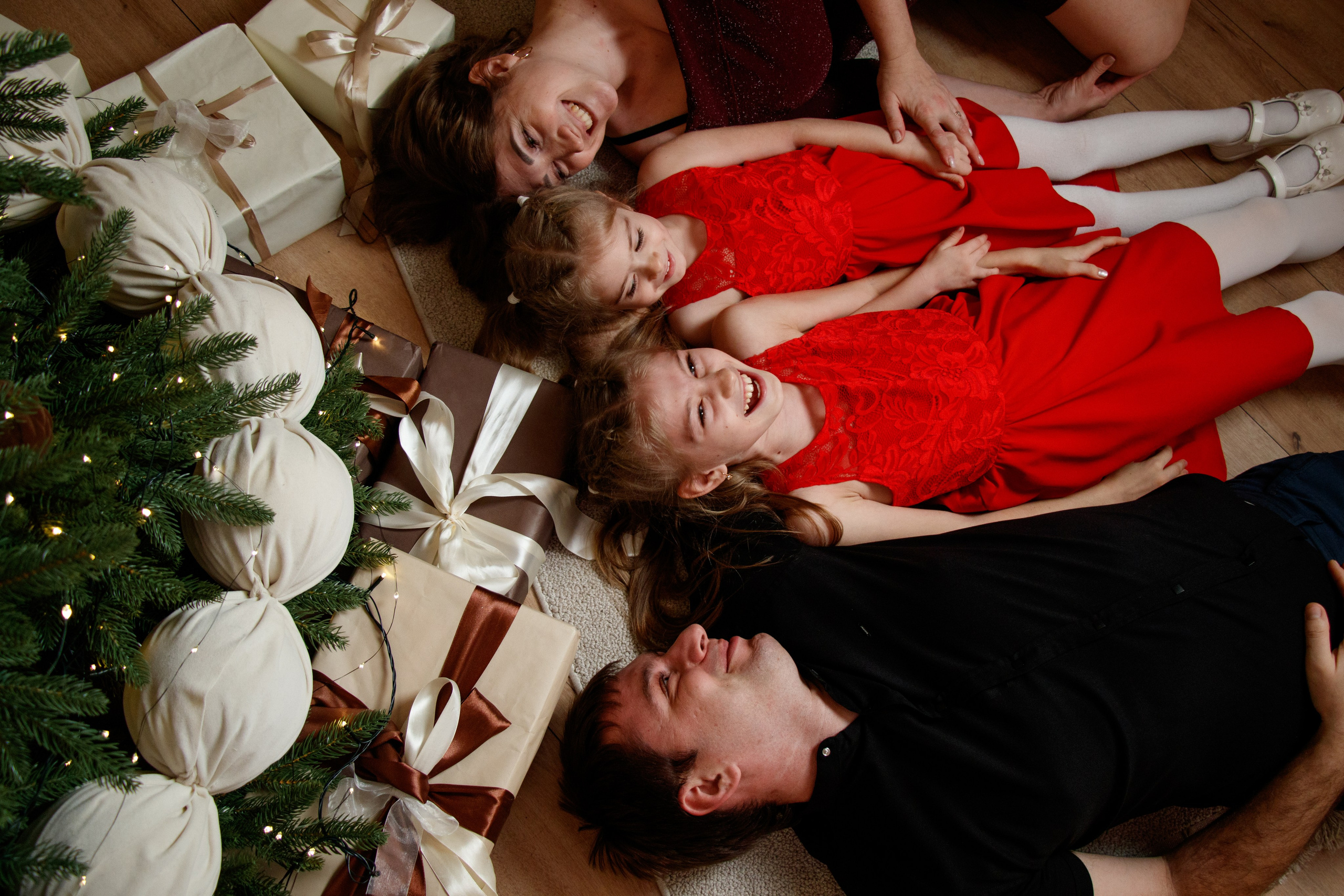 Новогодняя семейная фотосессия с детьми. Фотограф и ретушер в Ростове-на-Дону Вика Каен
