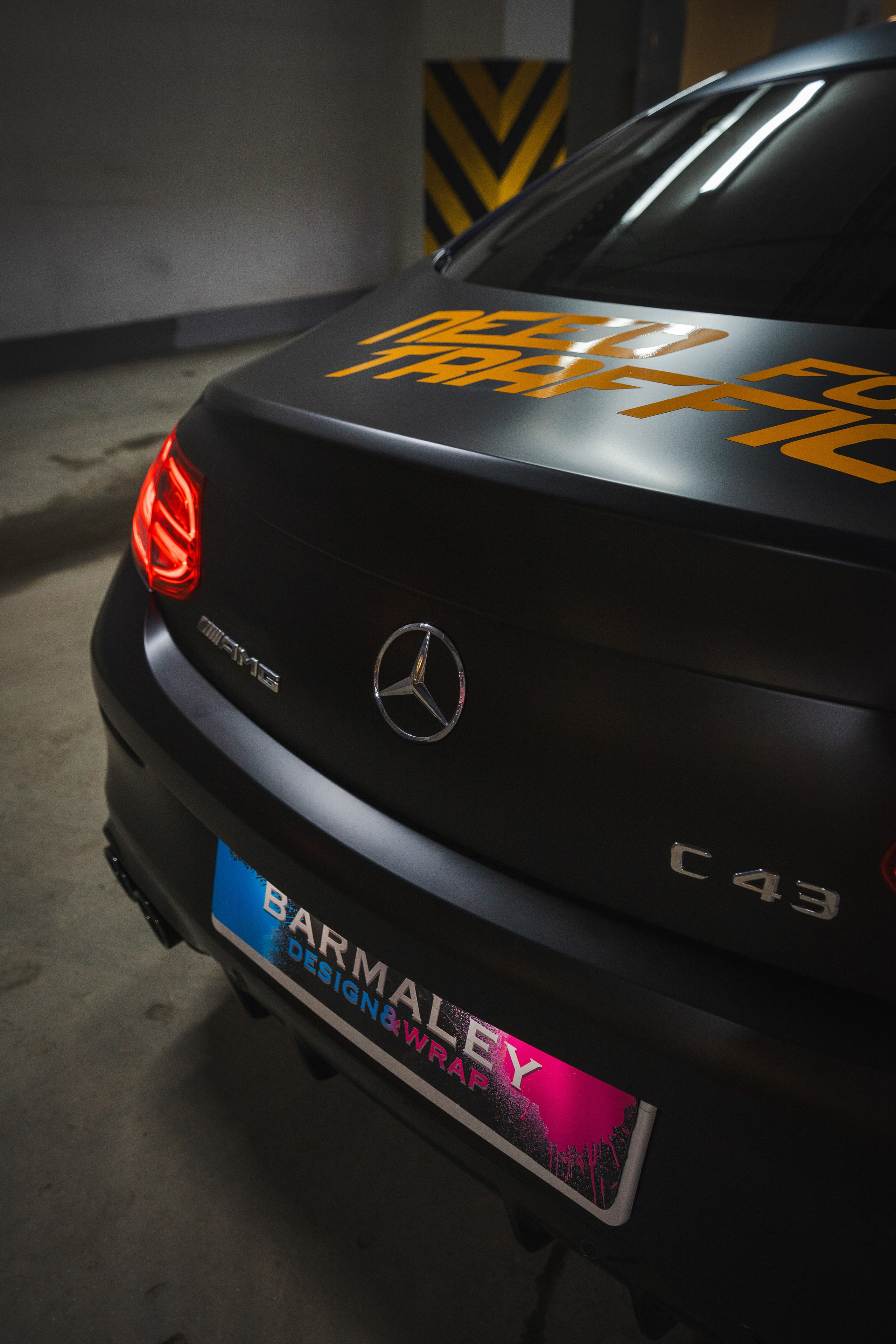 Винилография на Mercedes Benz C43 AMG. Студия дизайна и оклейки авто Barmaley Design