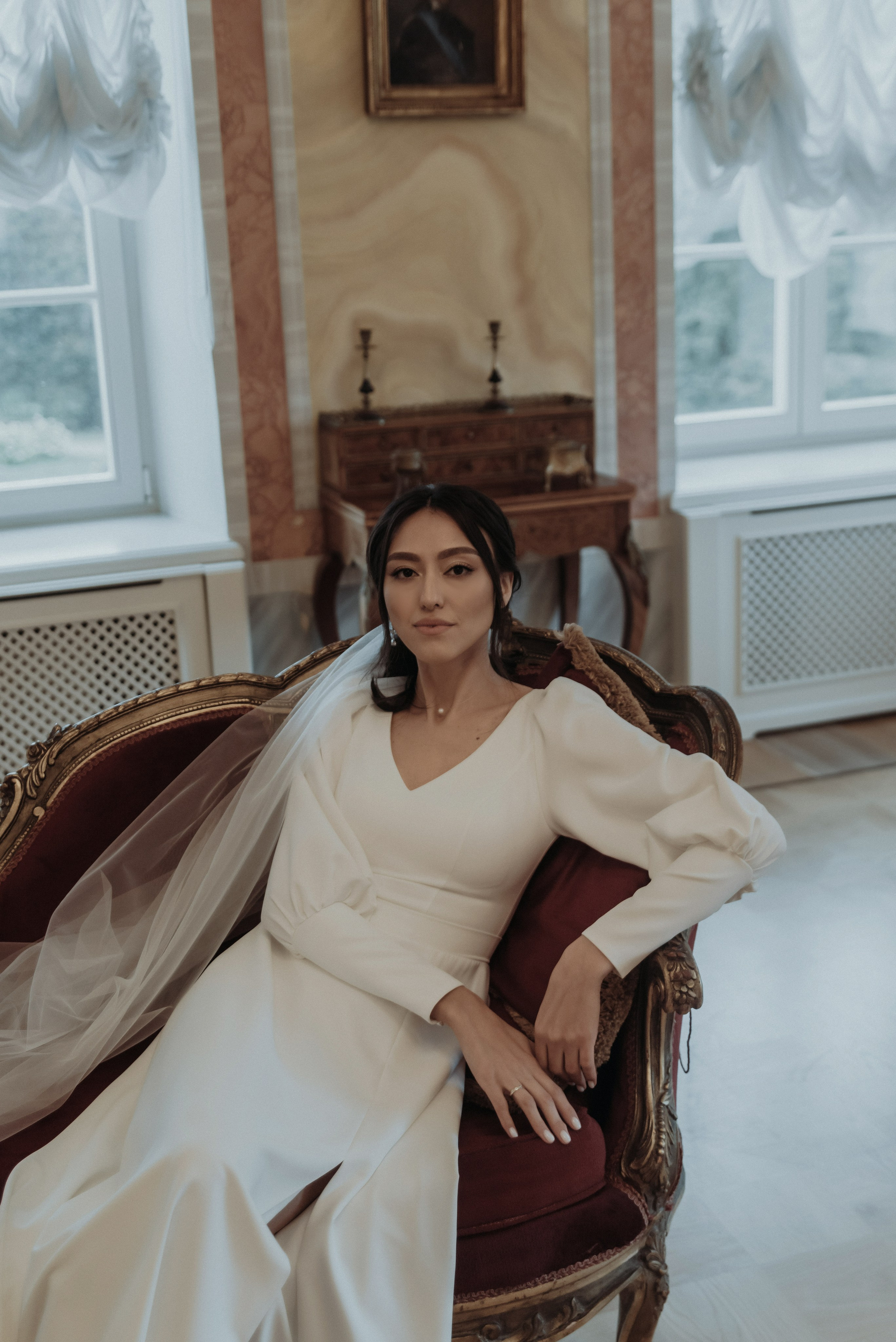 Свадебная фотосессия в Твери в красивой локации в замке в Московской области. Свадебный фотограф в Твери, Москве и Санкт-Петербурге Денисова Екатерина