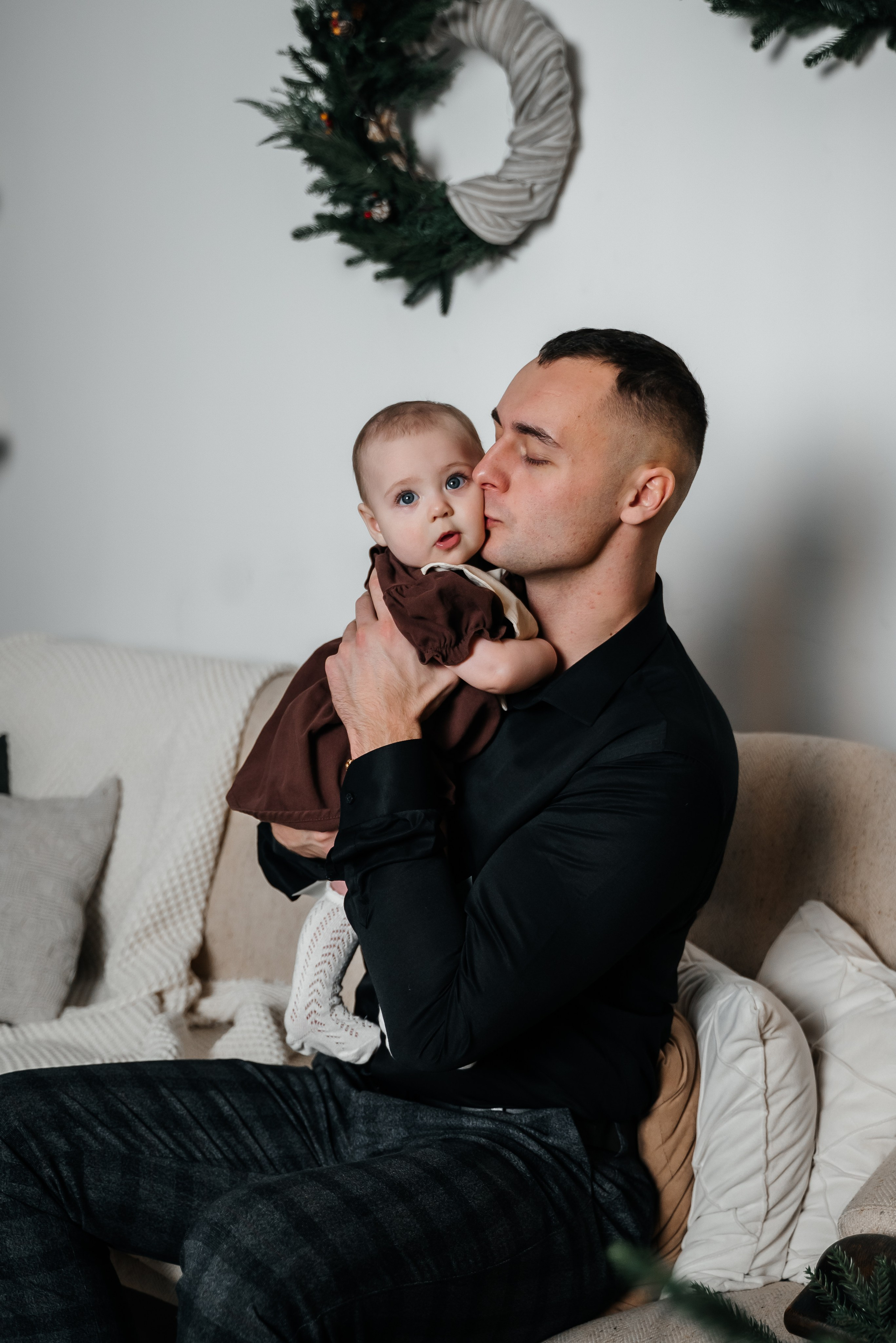 Мама, папа и маленькая принцесса (студия Молоко, зал Милена). Фотограф в Дзержинске Наташа Баева