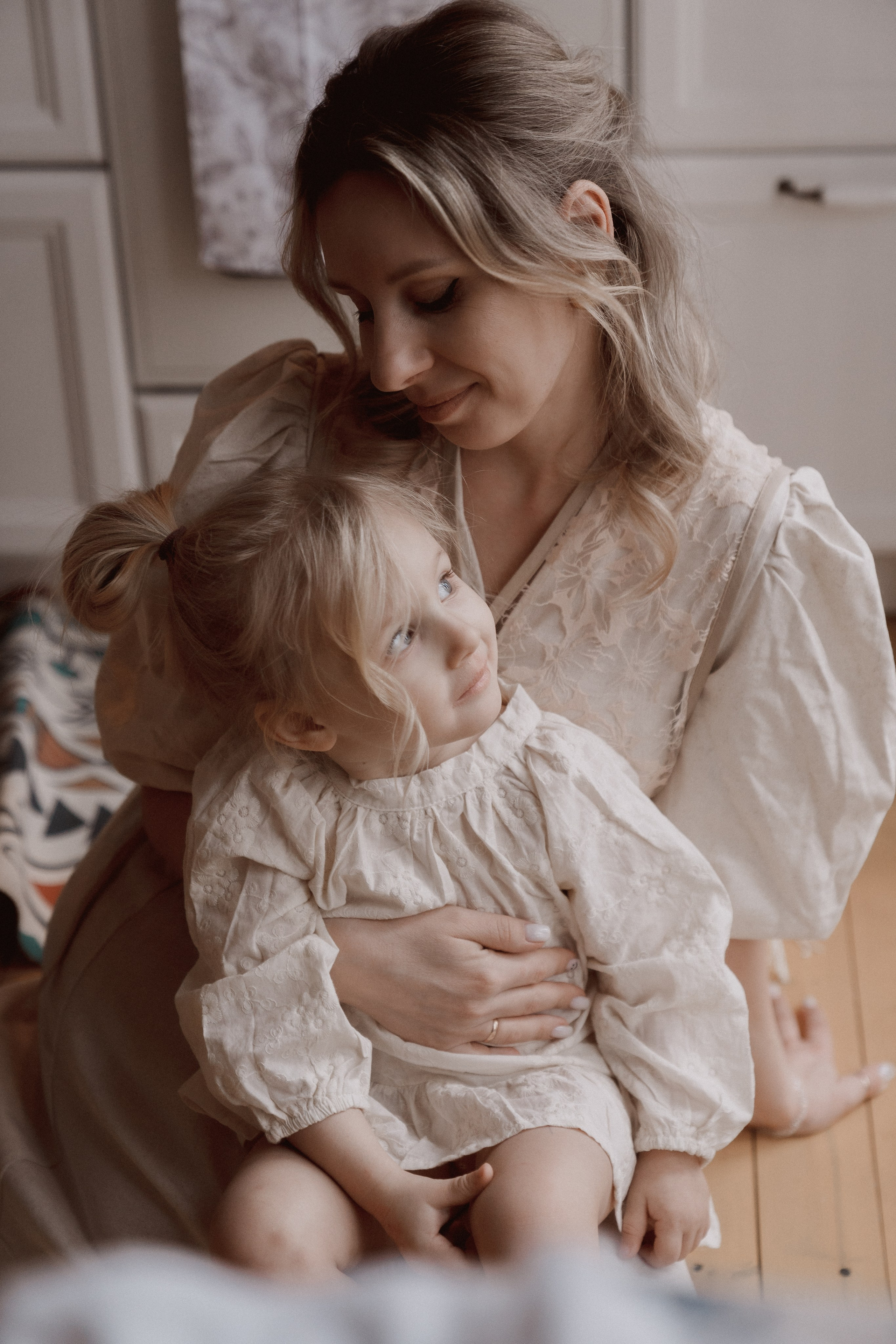 Лея и Ксения в фотодаче Ландыши. Семейный и детский фотограф в Сергиев Посаде, Хотьково Якимчук Любовь