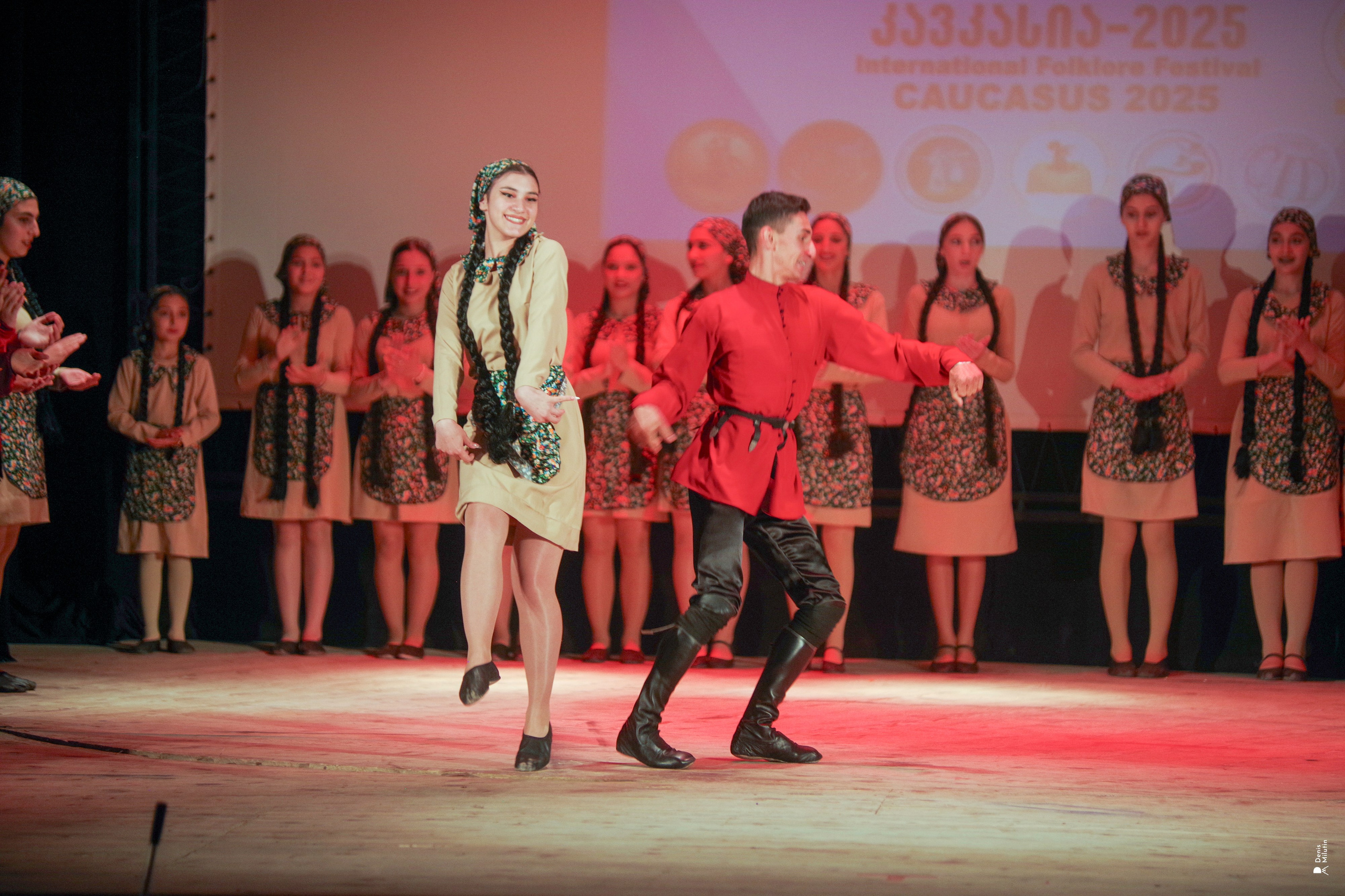 Танцы в прекрасном Они. Портретный фотограф Денис Милютин