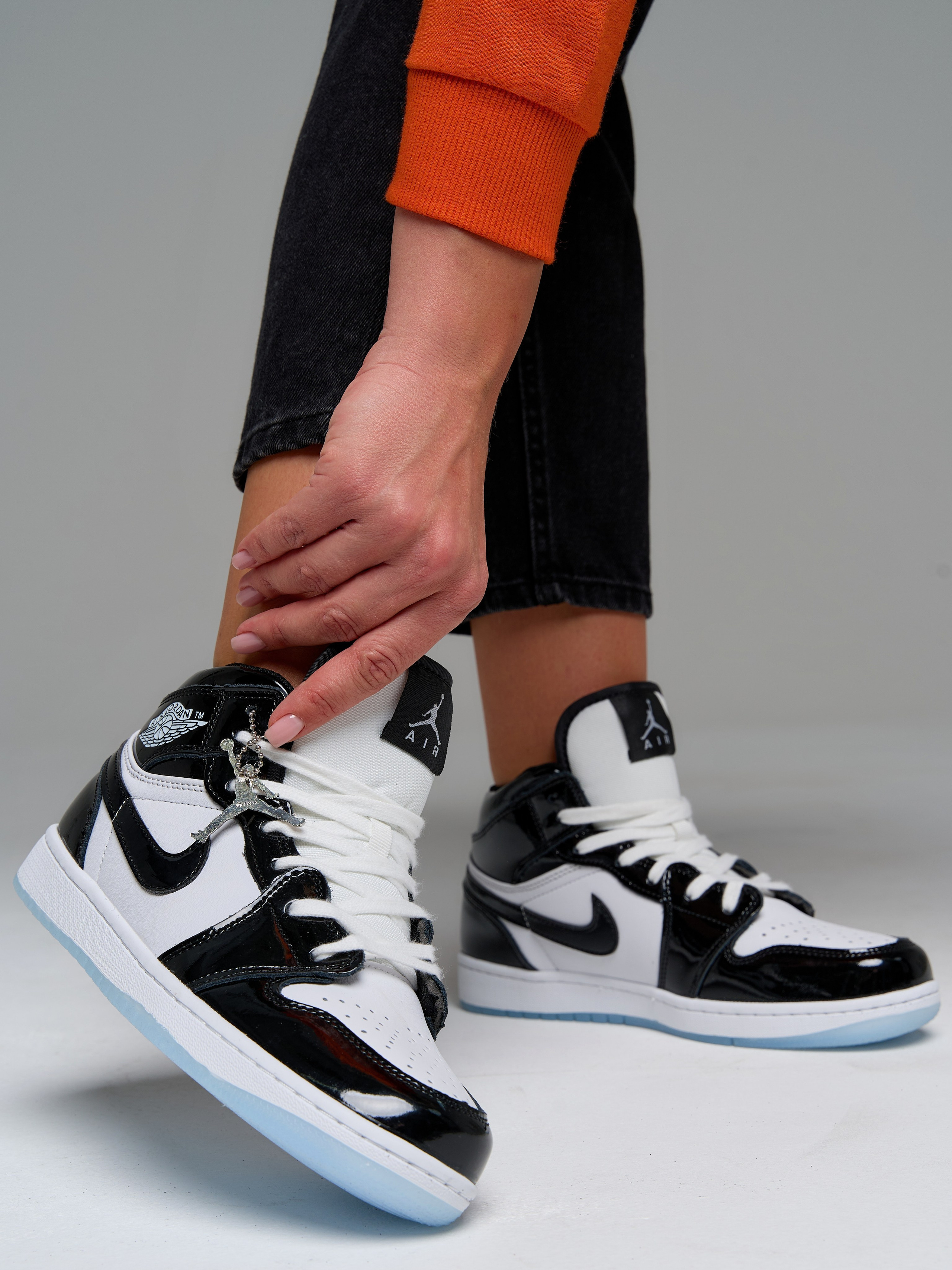 Кроссовки. Фотограф для маркетплейсов в Москве