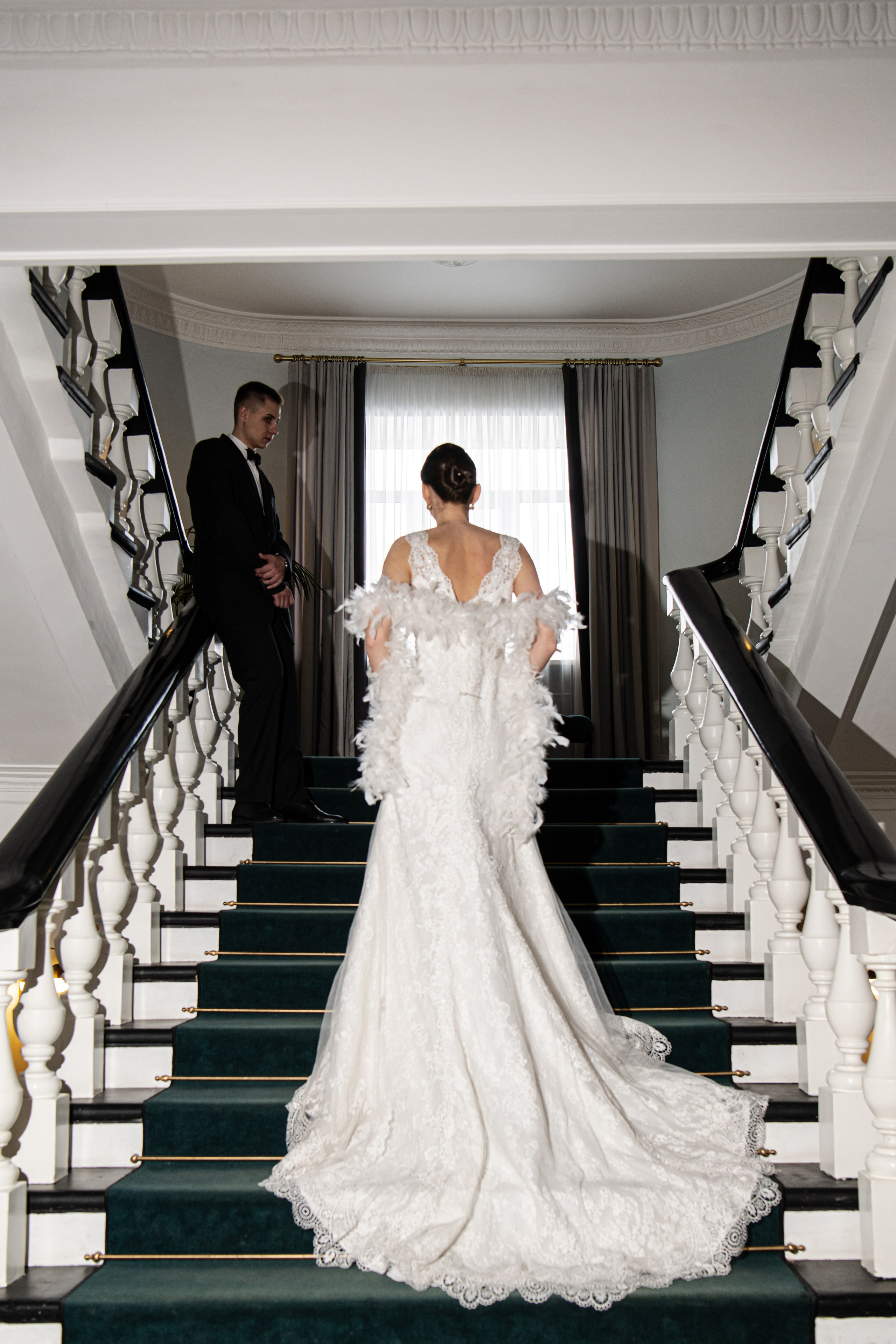 alt="Свадебная фотосессия в Барнауле. Свадебный фотограф Анна Глухова"