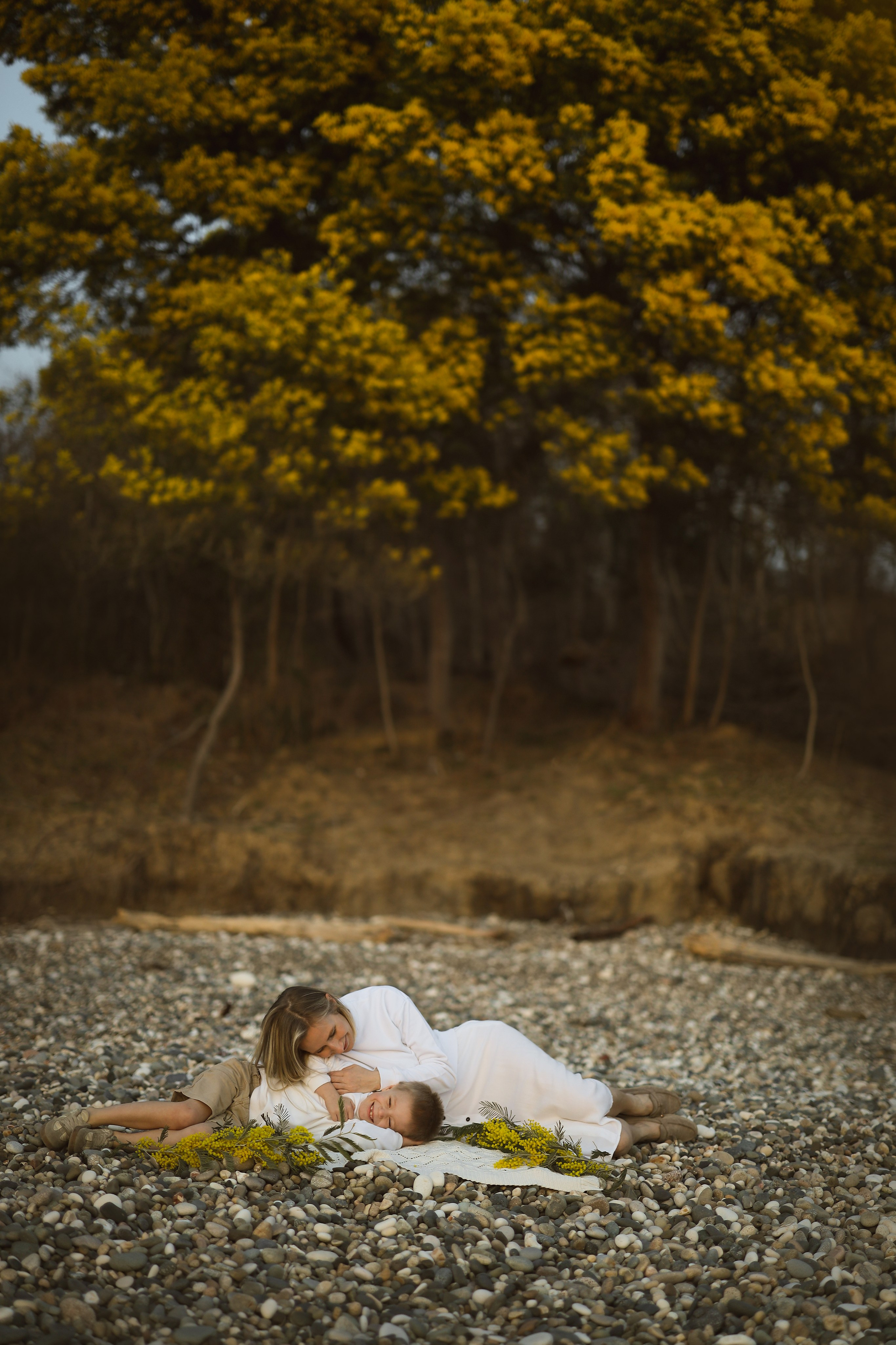 Семейная фотосессия на пляже в Абхазии. Свадебный и семейный фотограф в Абхазии Жанна Соснина