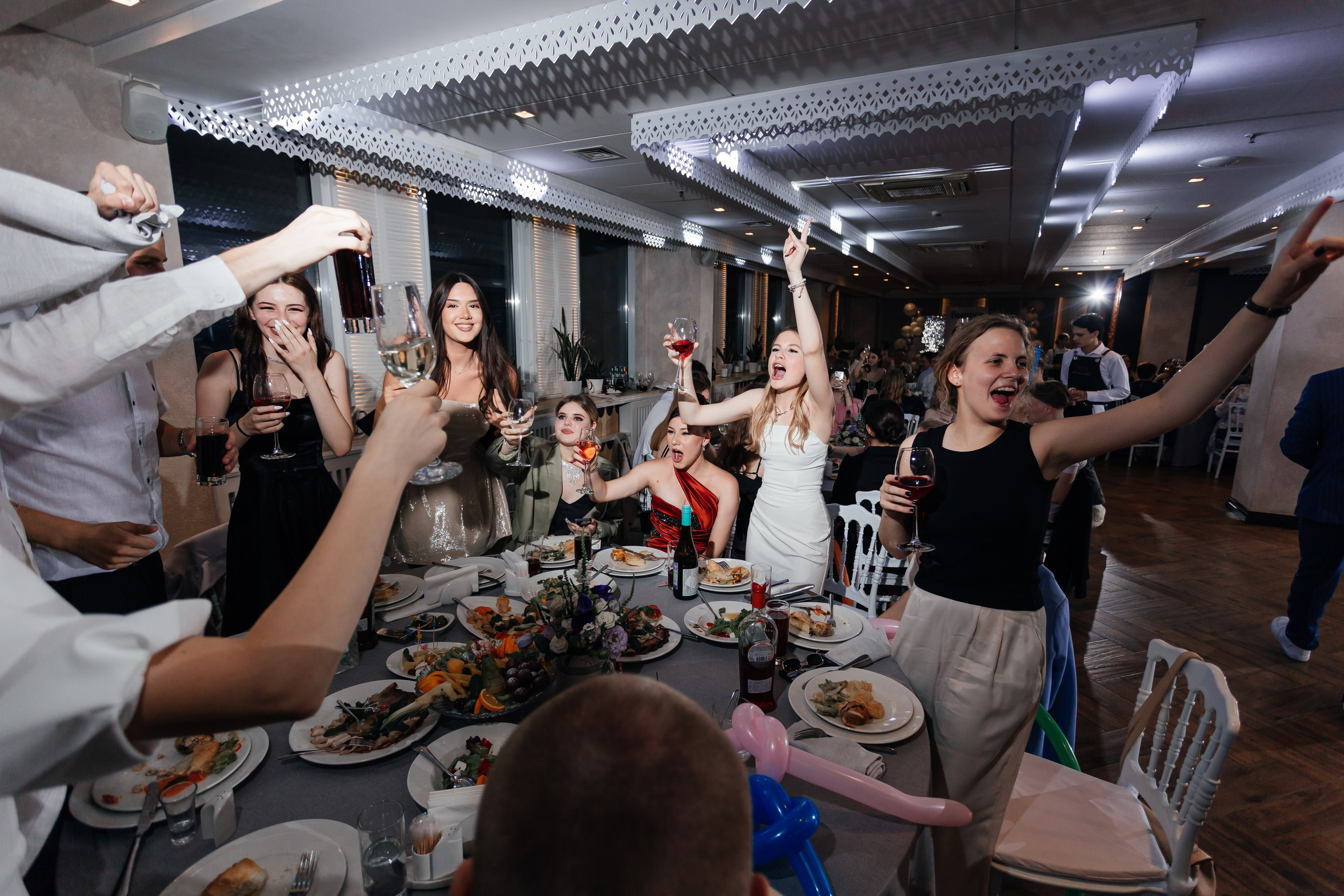 Выпускной 11 «А». Школа № 42. Свадебный фотограф в Краснодаре Николай Крауз