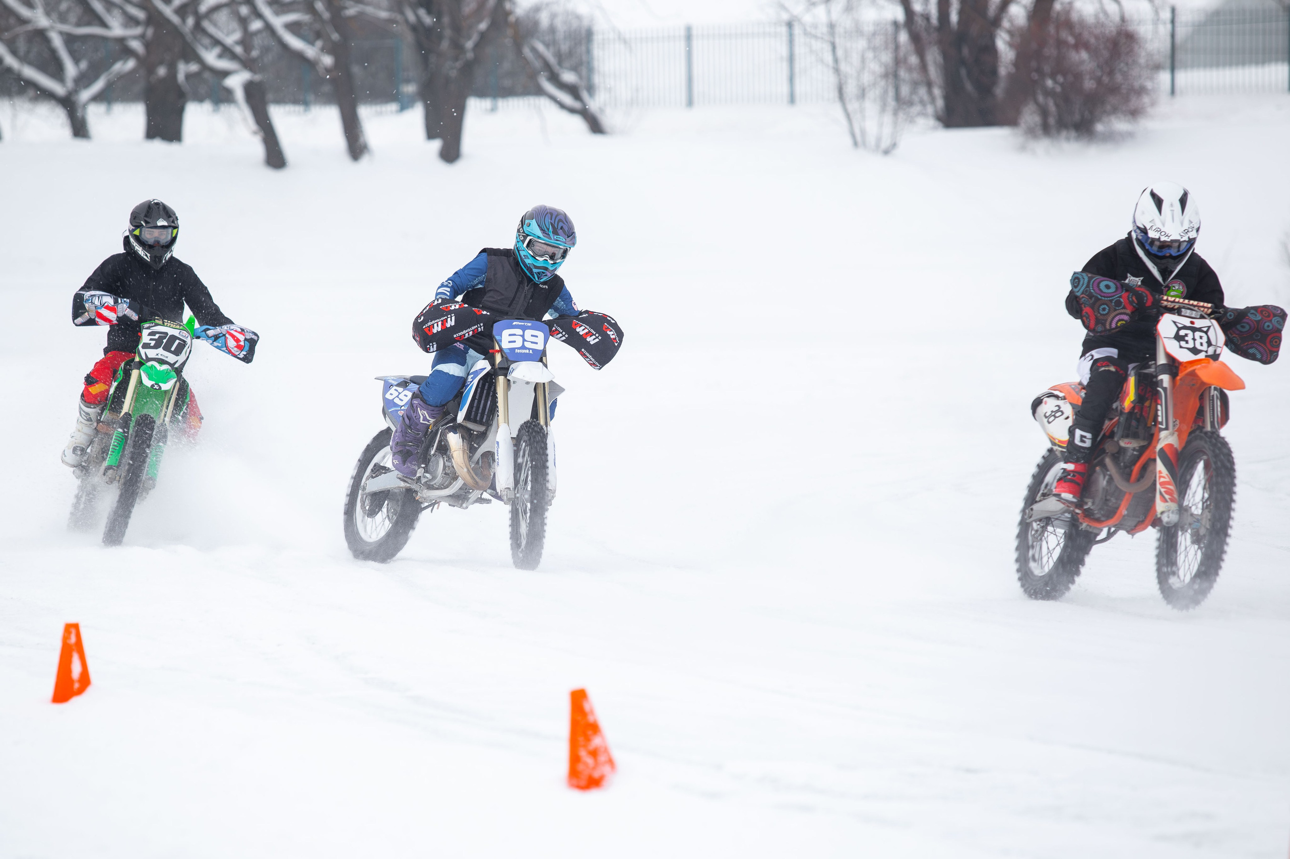 Всероссийские соревнования и Кубок МФР по мотокроссу на льду 1 этап Серии MX-Speedway 2026. Репортажный фотограф в Москве