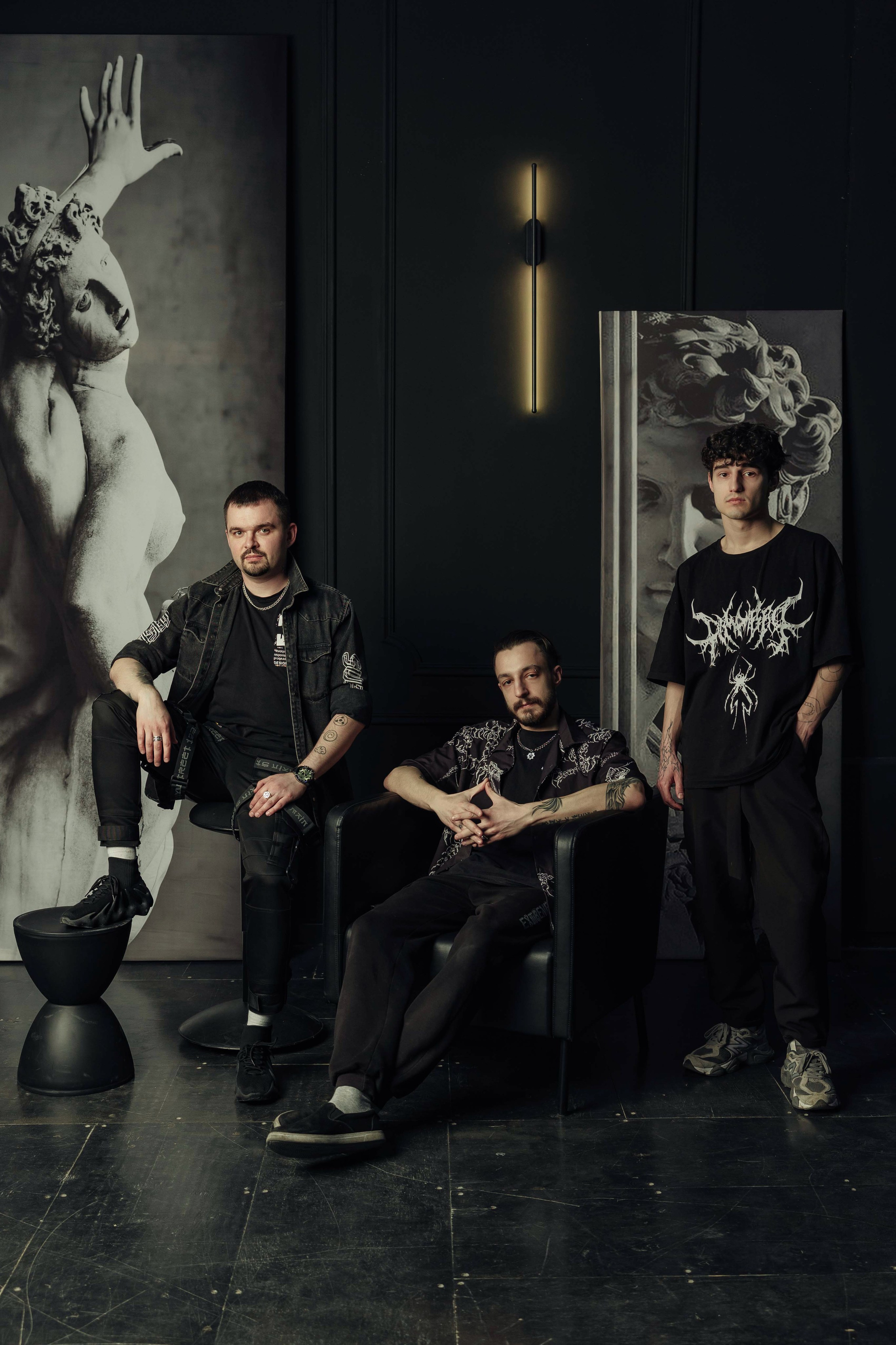 Коллективная фотосессия для мастеров тату-салона «Бить-Колотить». Алексей Шаров — свадебный и репортажный фотограф в Нижнем Новгороде