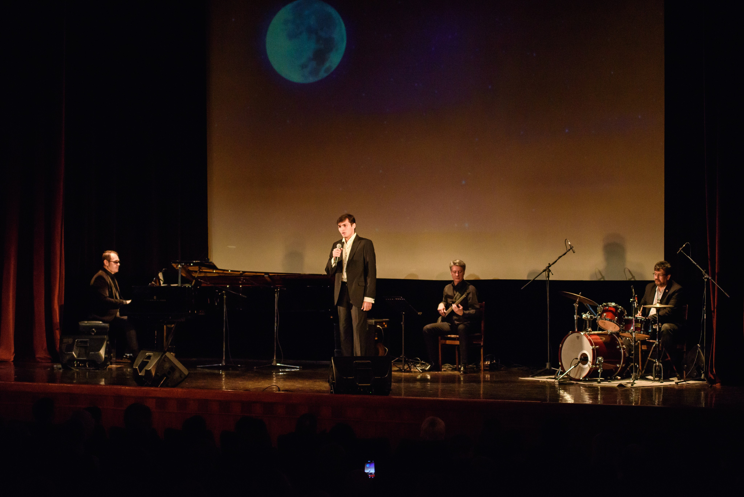 Памяти Анны Герман и Муслима Магомаева — «Имена на все времена», ЦДЛ. Бренд-фотограф для экспертов и блогеров в Москве Влада Горбовская