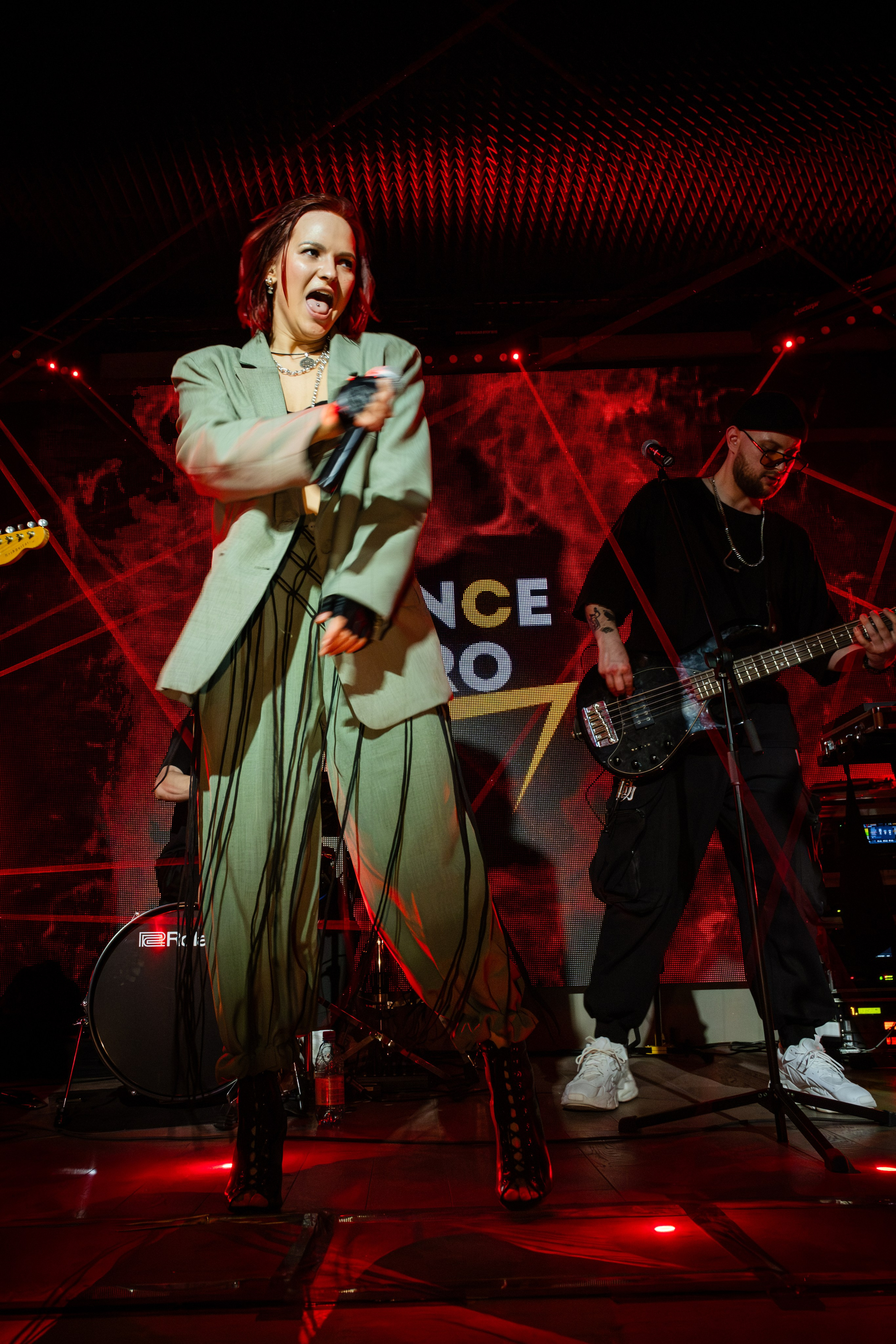 Концерт. Фотограф и видеограф в Тюмени Анна Жагорина, ваши фото еще не отдавали так быстро!