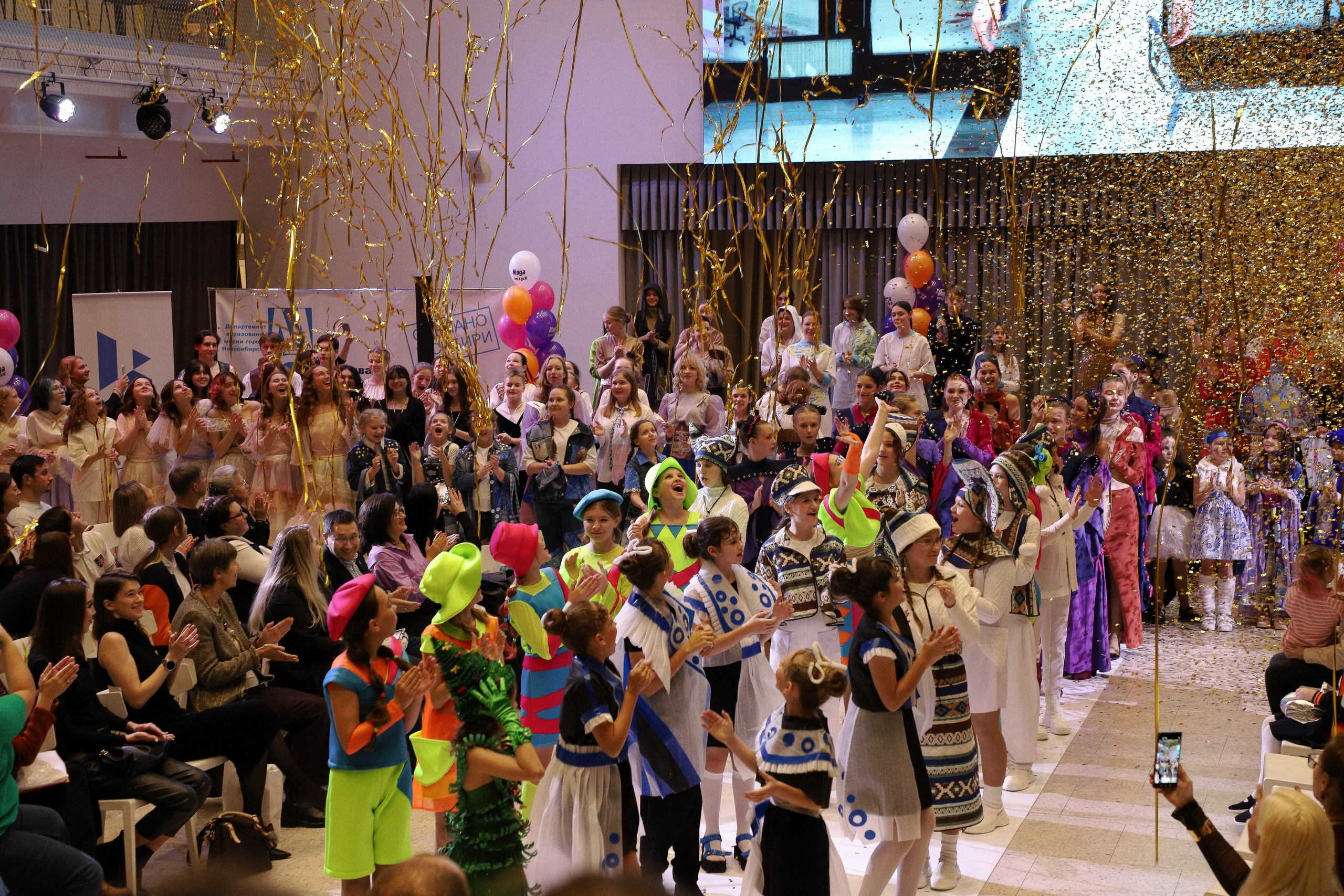 Показ мод " От А до Я» 2024. Фотограф в Новосибирске Александр Иванов