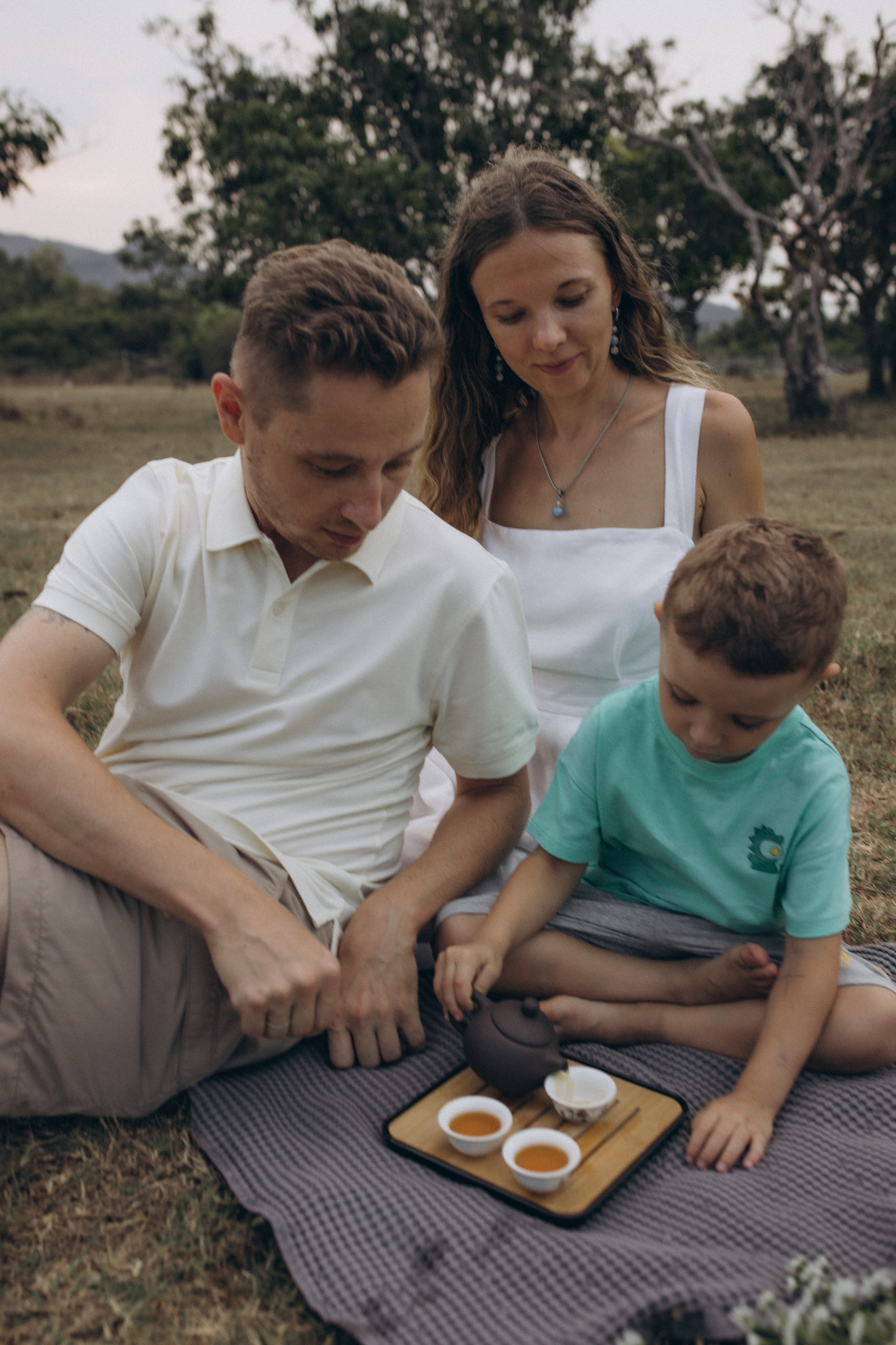 Семья Пискаревых в манго саду.Нячанг. Главная