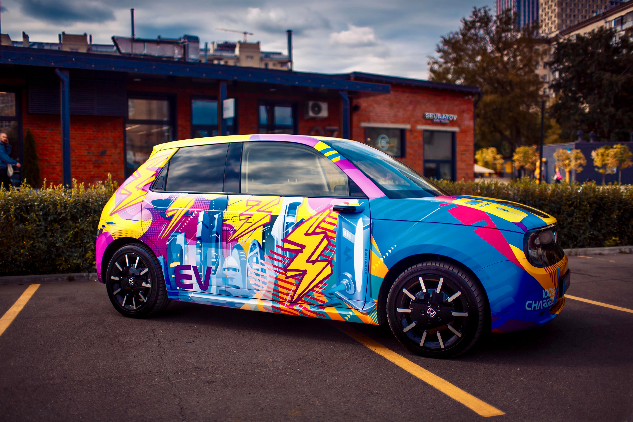 Винилография на Honda E. Студия дизайна и оклейки авто Barmaley Design