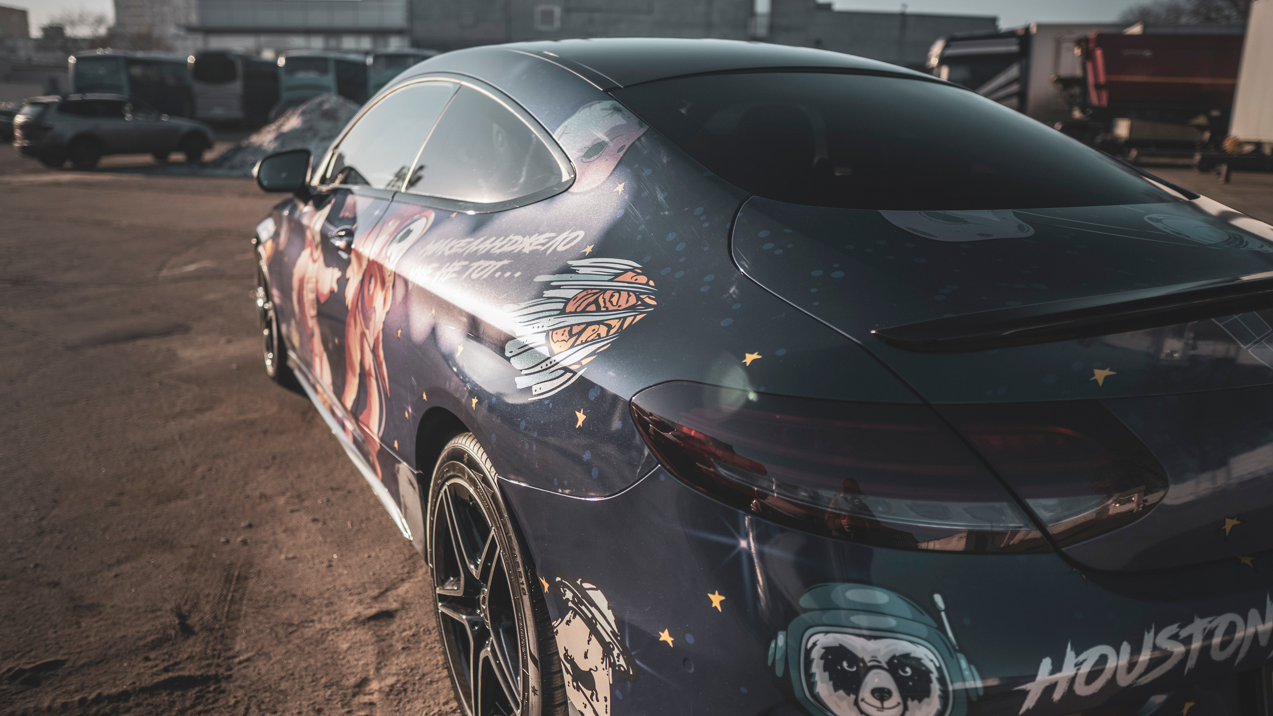 Винилография на Mercedes Benz E Coupe. Студия дизайна и оклейки авто Barmaley Design